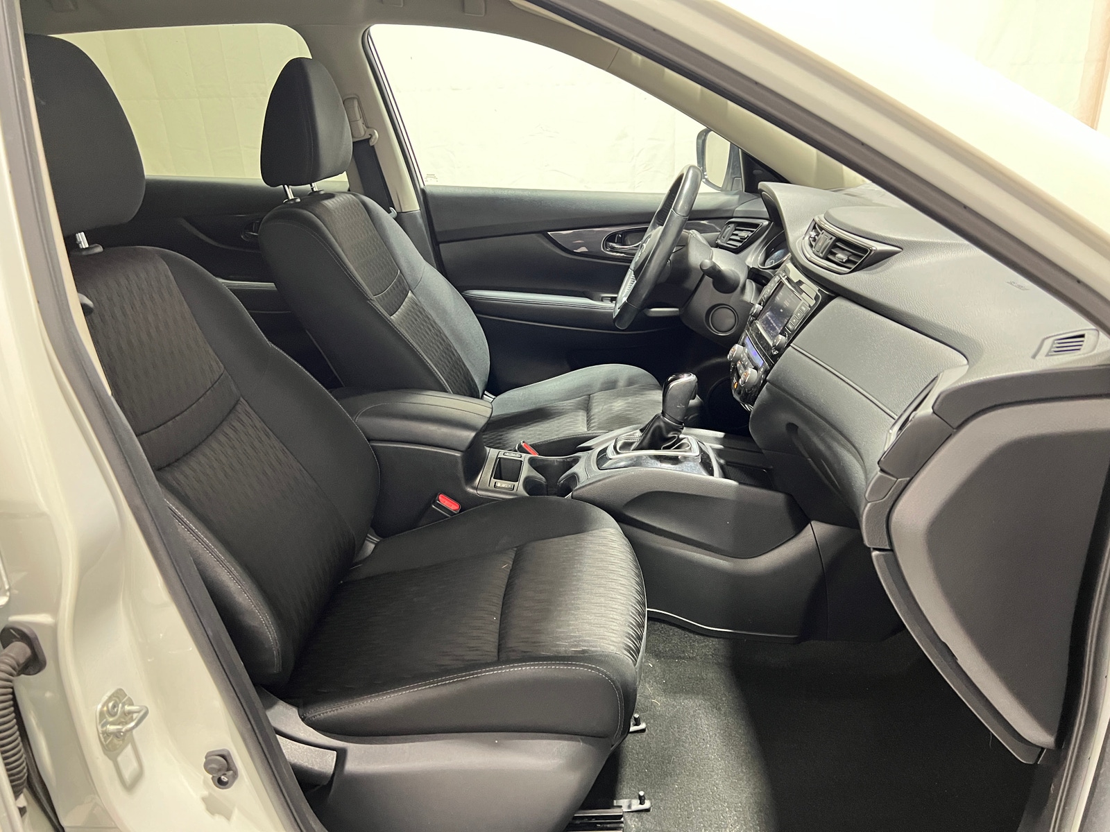 Thumbnail: 2018 Nissan Rogue - 2