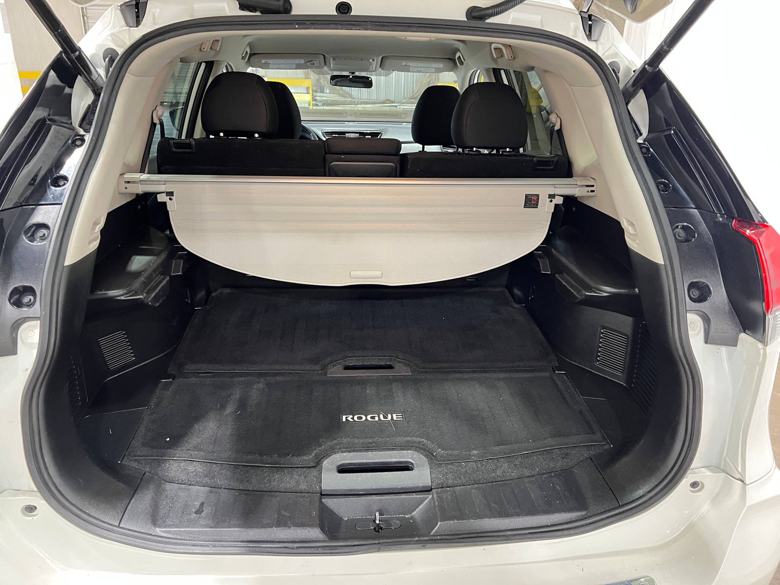 Thumbnail: 2018 Nissan Rogue - 7