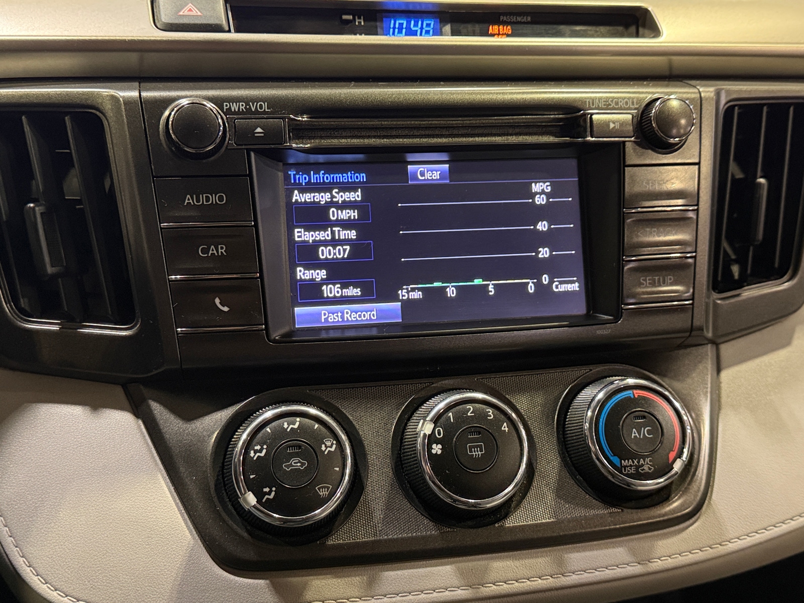 Thumbnail: 2015 Toyota RAV4 - 4