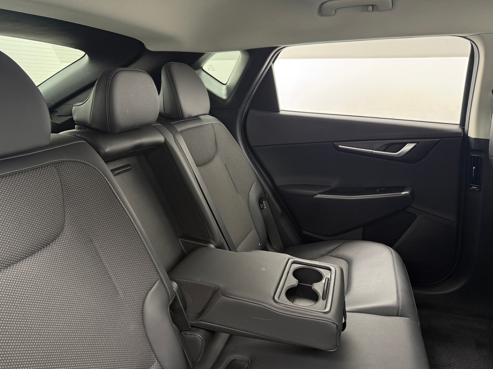 Thumbnail: 2024 Kia EV6 - 5