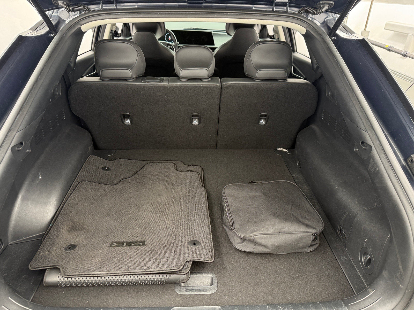 Thumbnail: 2024 Kia EV6 - 6