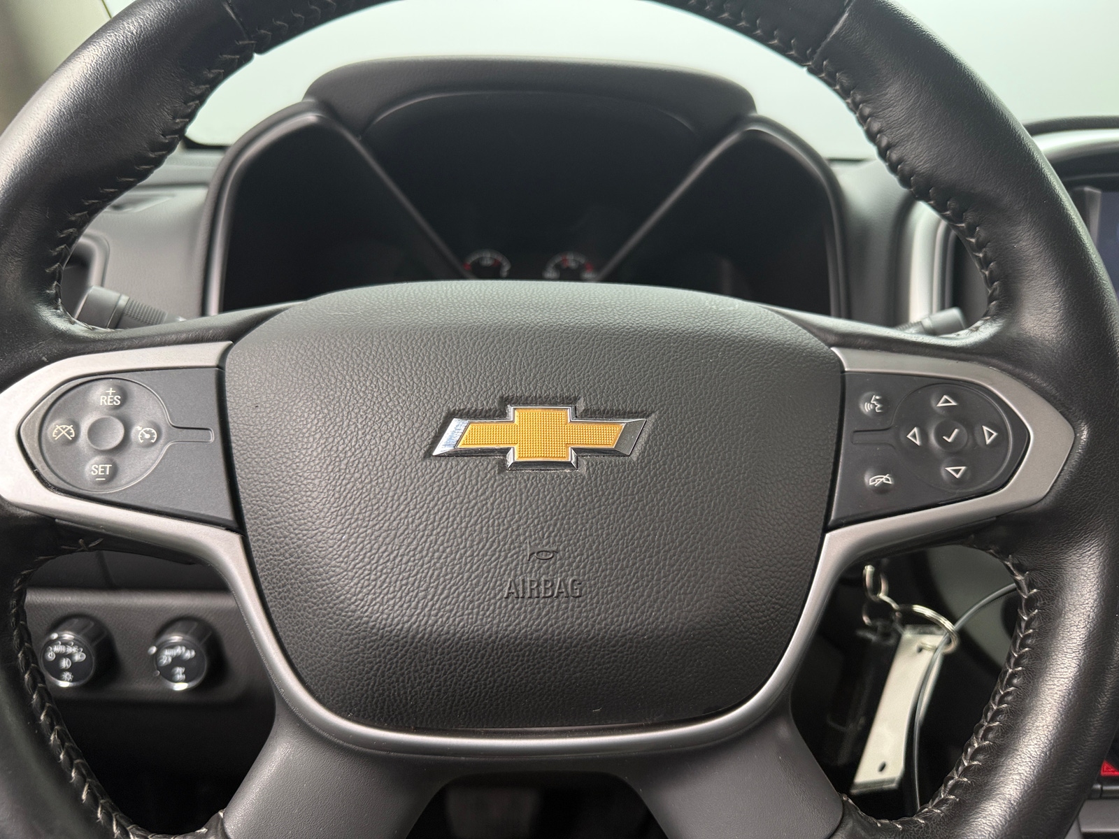 Thumbnail: 2021 Chevrolet Colorado - 5