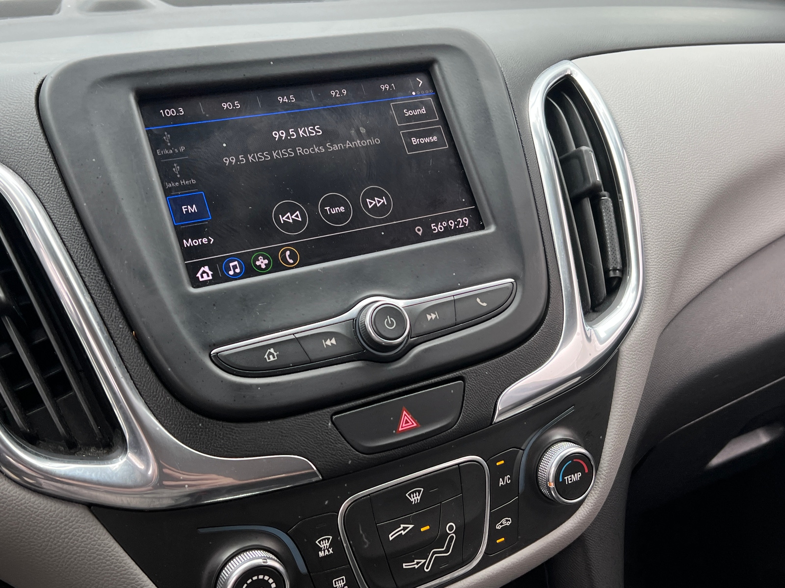 Thumbnail: 2020 Chevrolet Equinox - 4