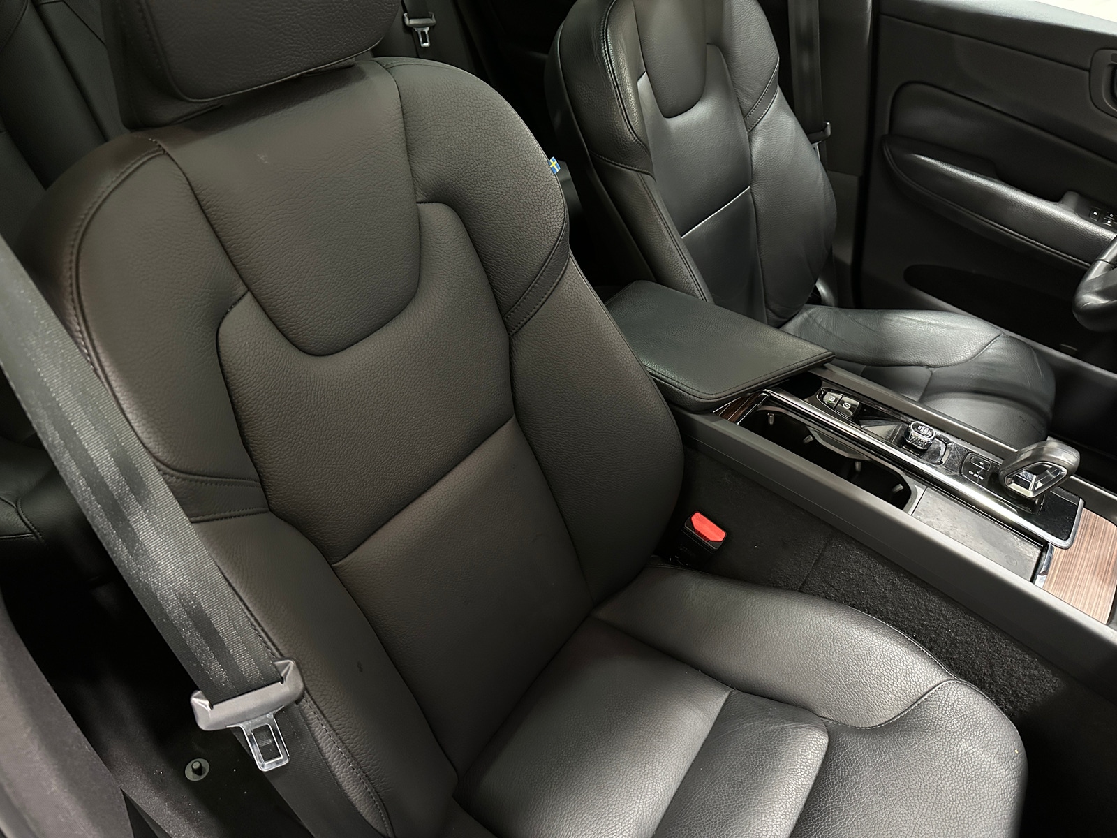 Thumbnail: 2022 Volvo XC60 - 2