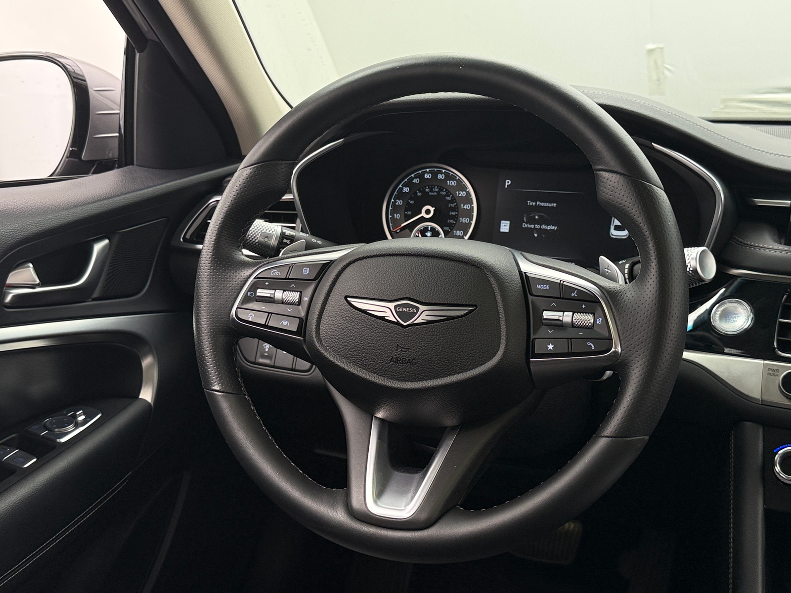 Thumbnail: 2025 Genesis G70 - 4