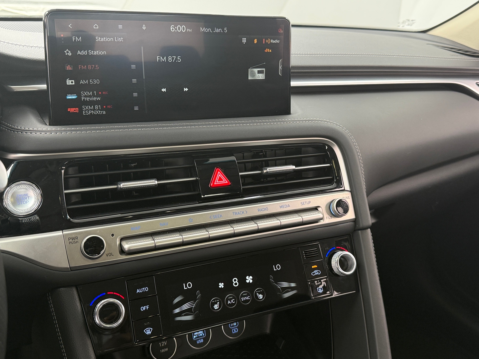 Thumbnail: 2025 Genesis G70 - 3