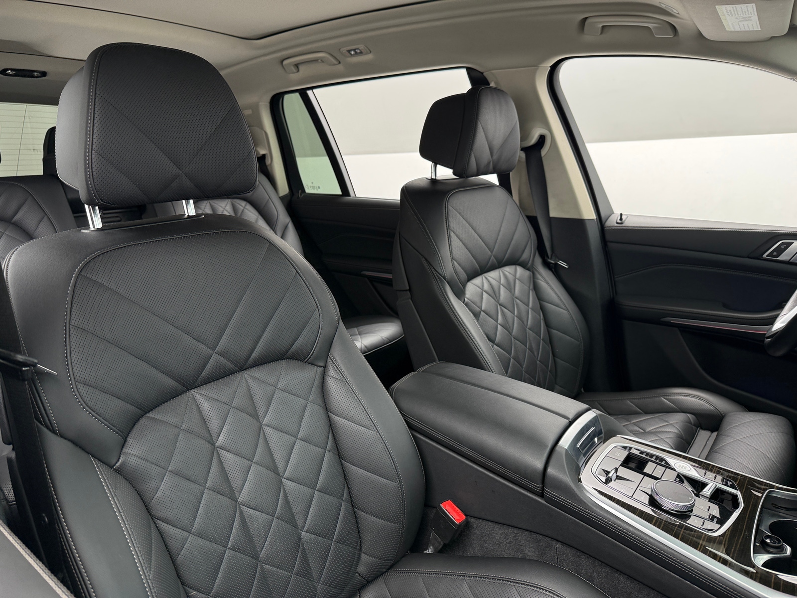 Thumbnail: 2024 BMW X7 - 2