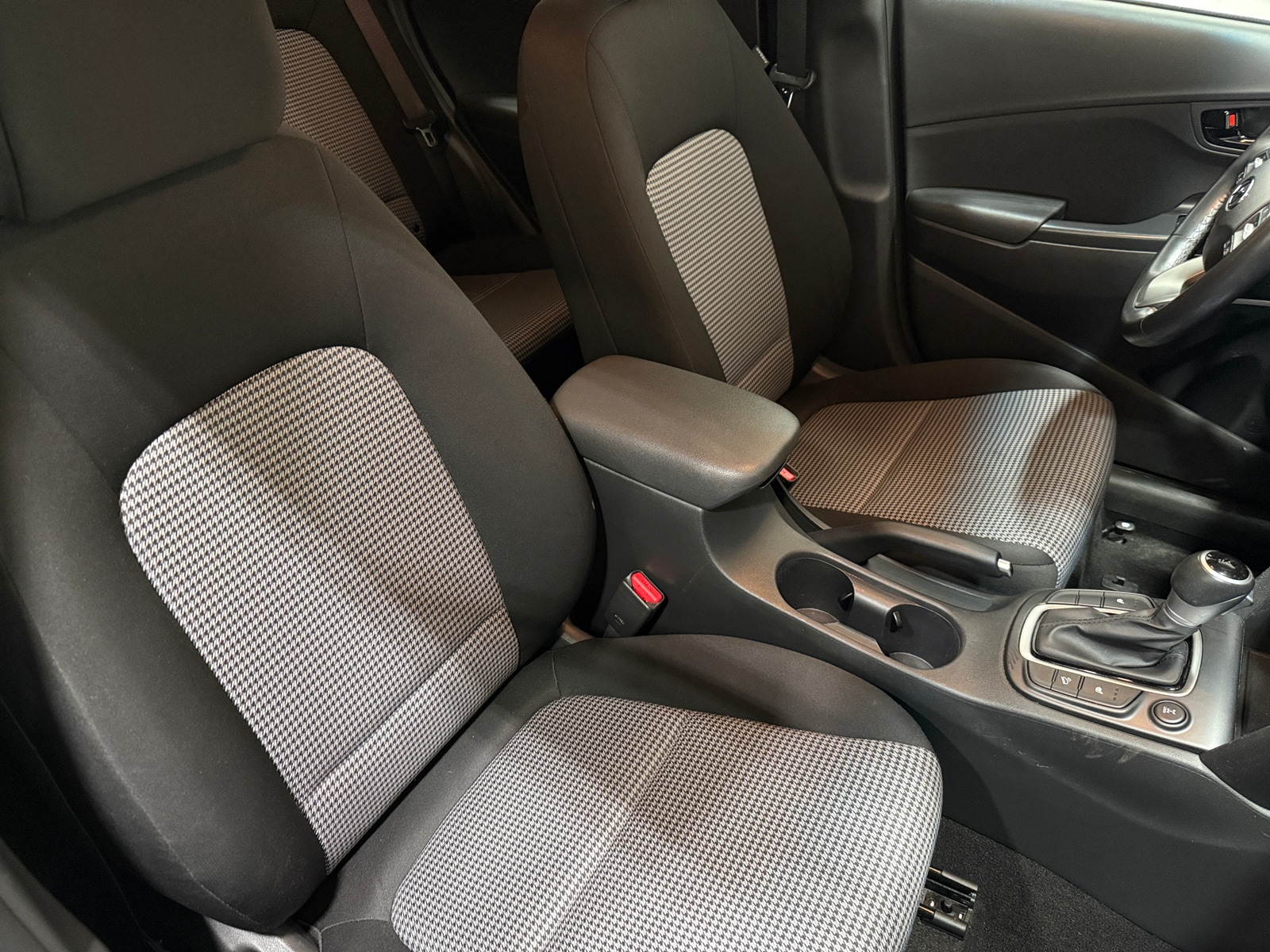 Thumbnail: 2021 Hyundai Kona - 2