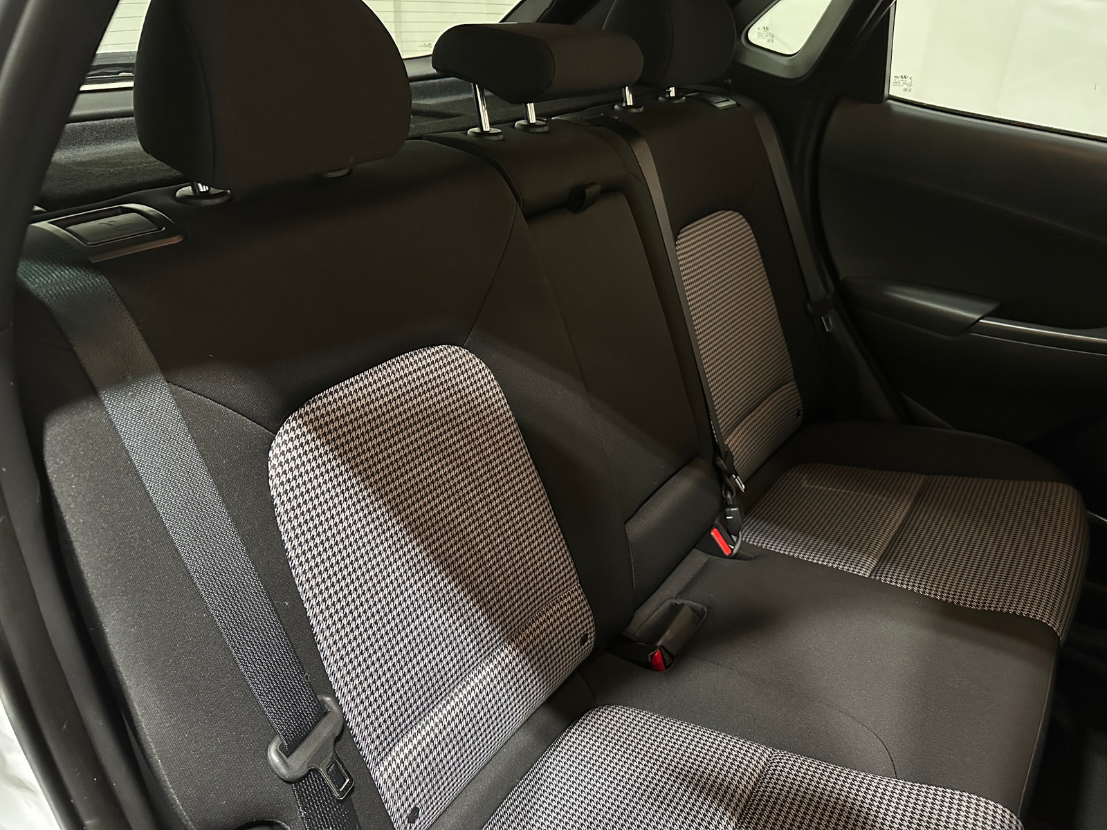 Thumbnail: 2021 Hyundai Kona - 6