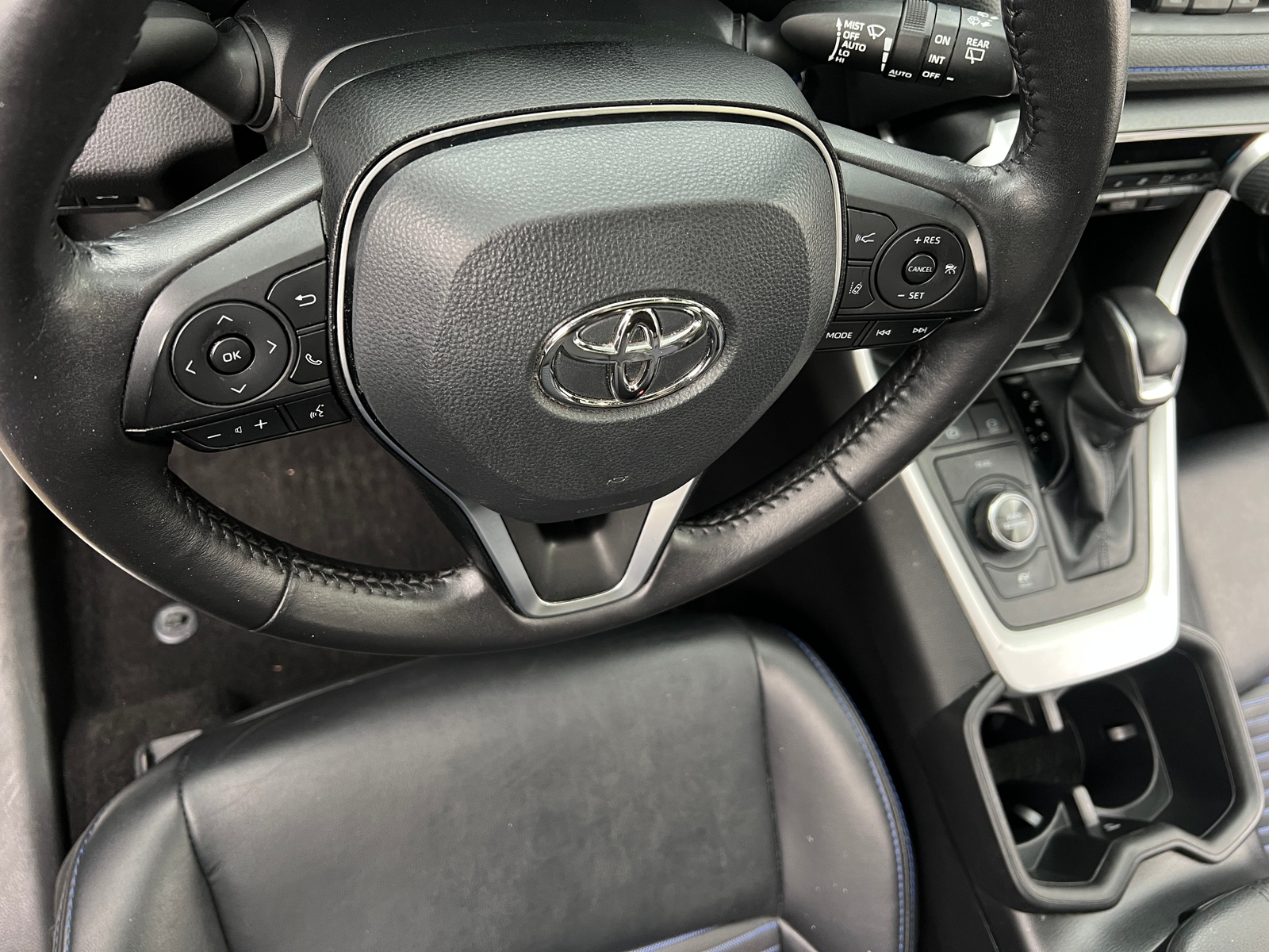 Thumbnail: 2022 Toyota RAV4 - 5