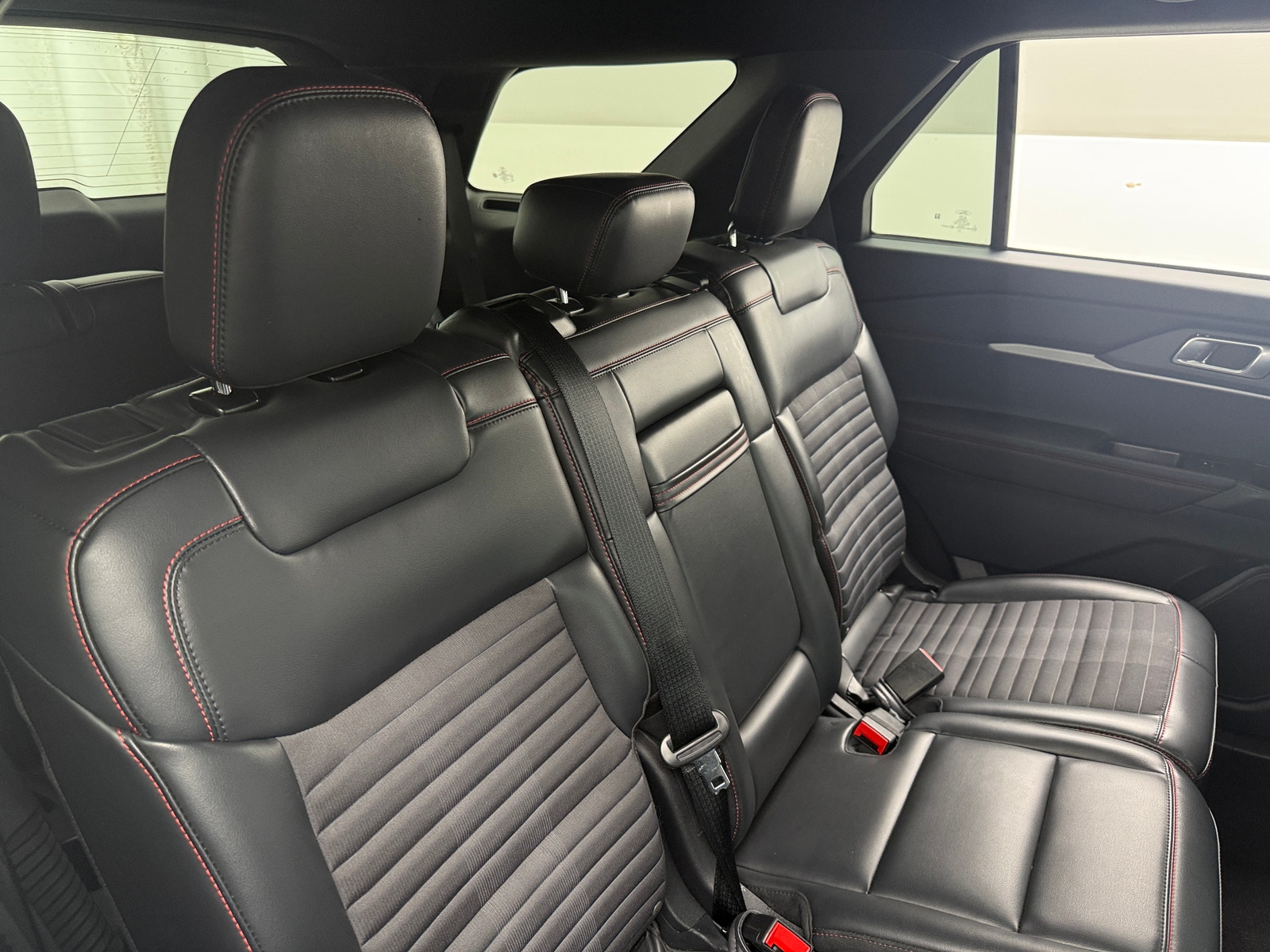 Thumbnail: 2025 Ford Explorer - 5