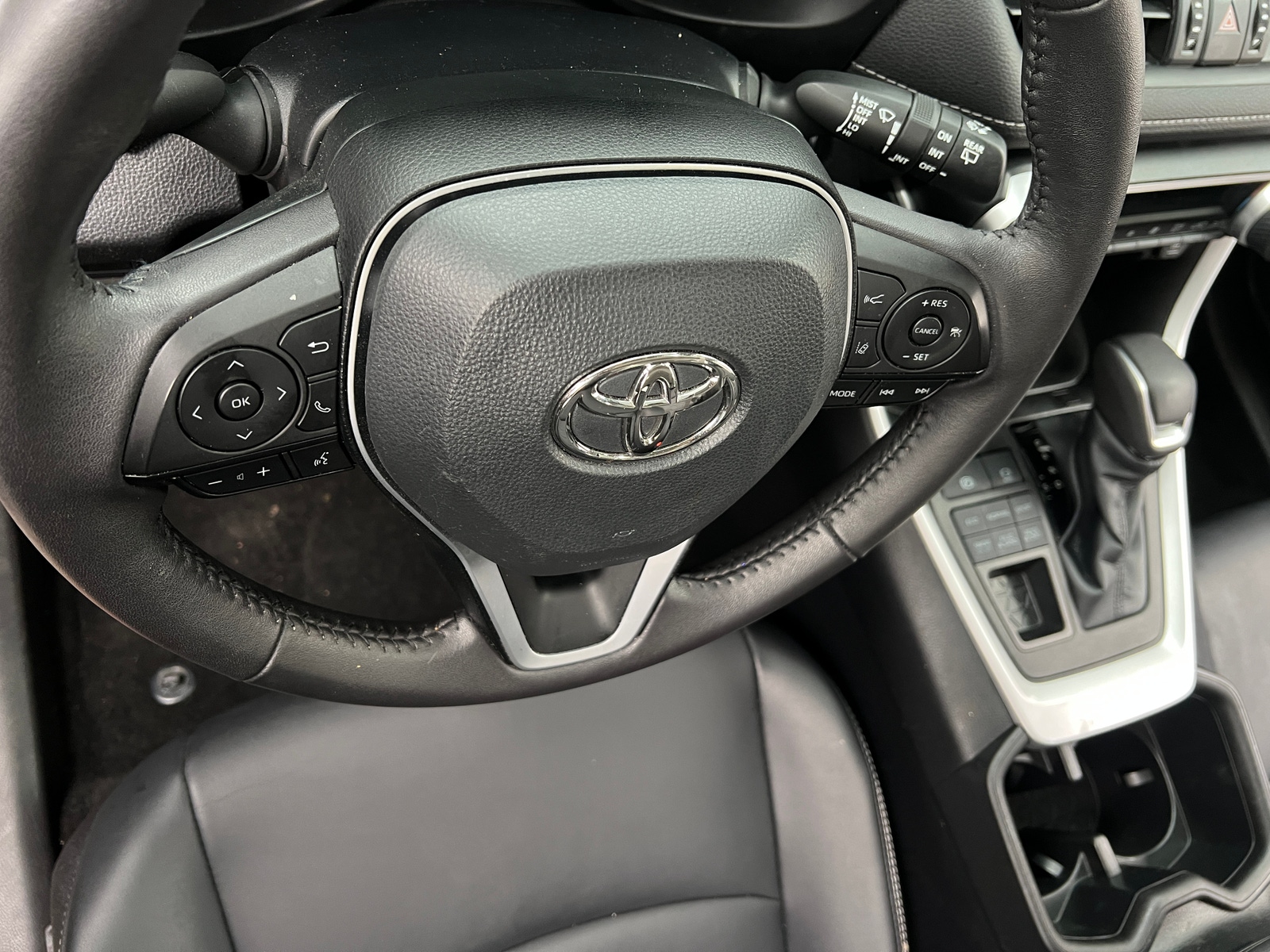 Thumbnail: 2023 Toyota RAV4 - 4