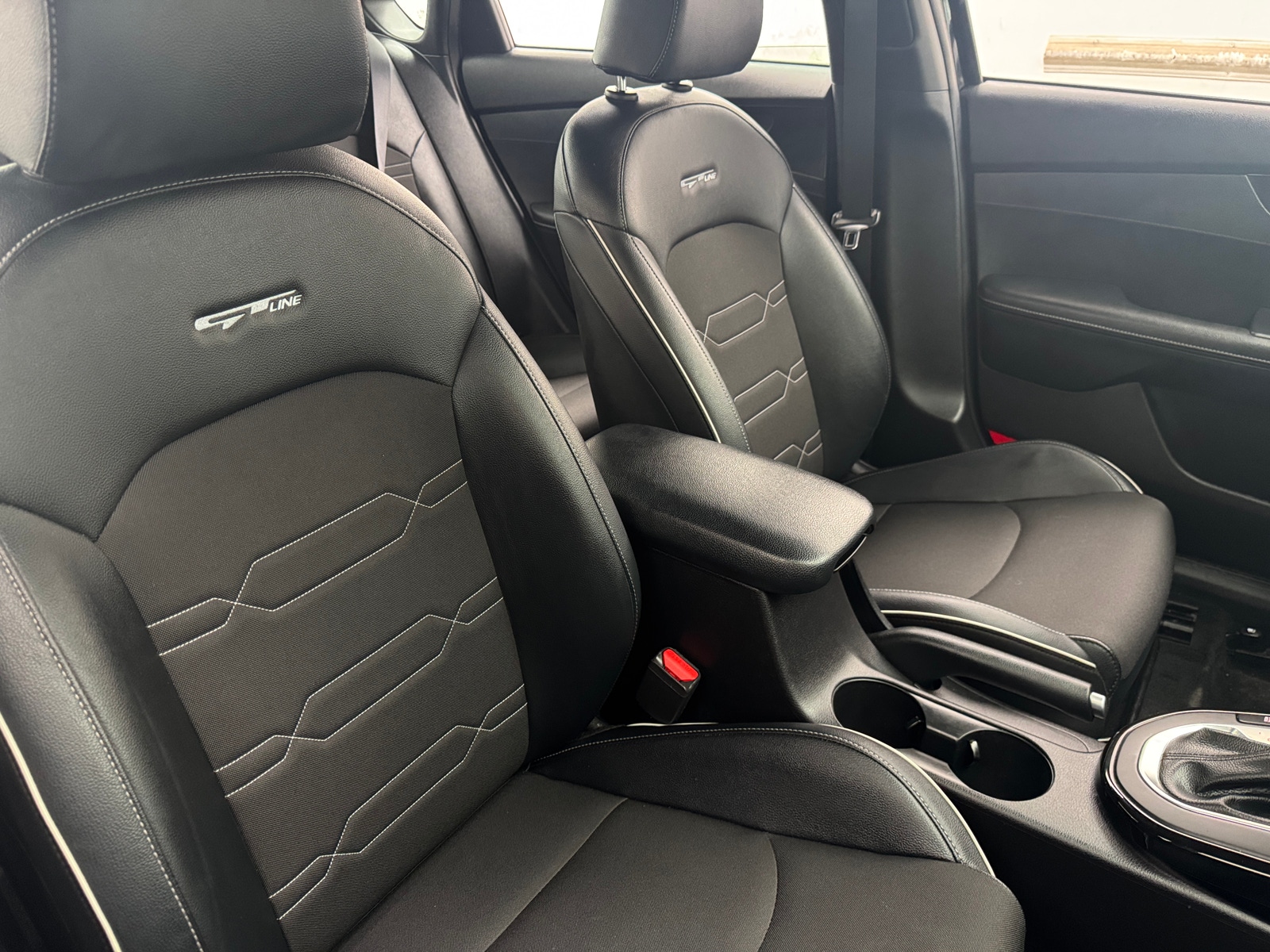 Thumbnail: 2021 Kia Forte - 2