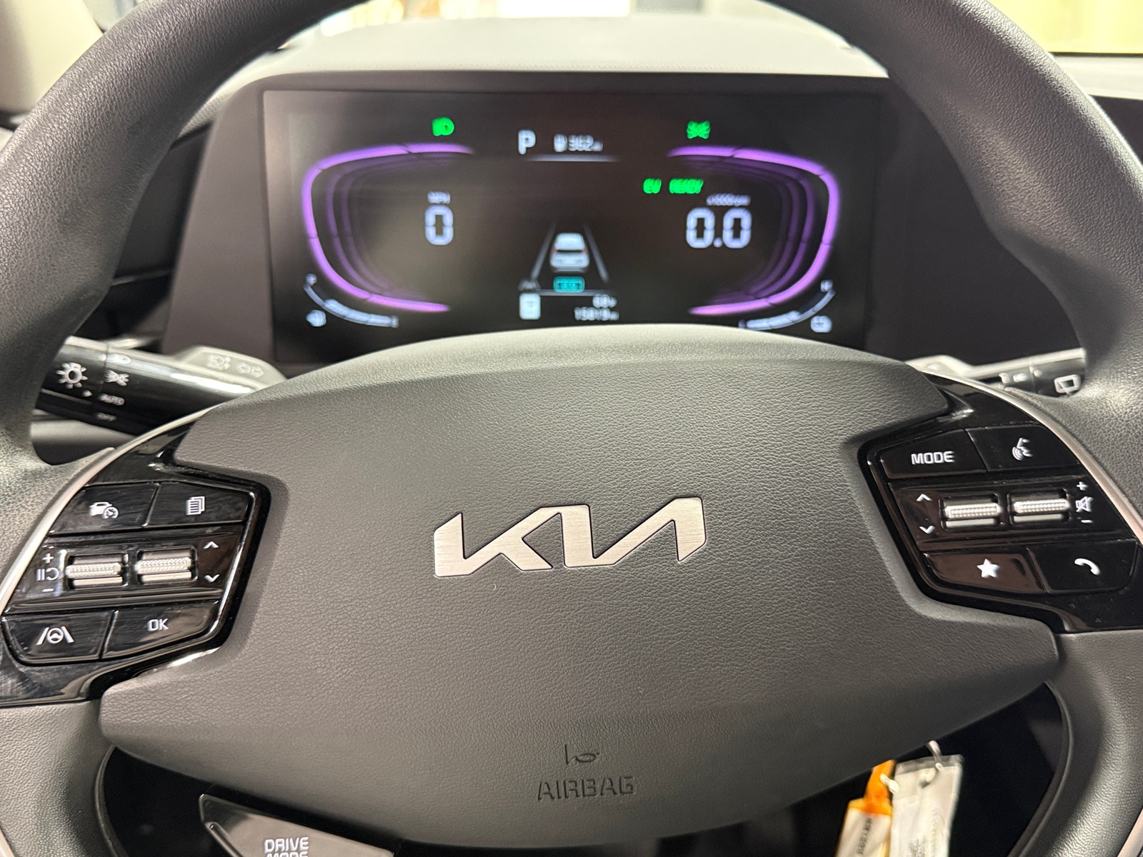 Thumbnail: 2024 Kia Niro - 5