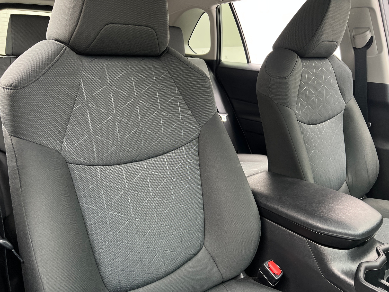 Thumbnail: 2022 Toyota RAV4 - 2