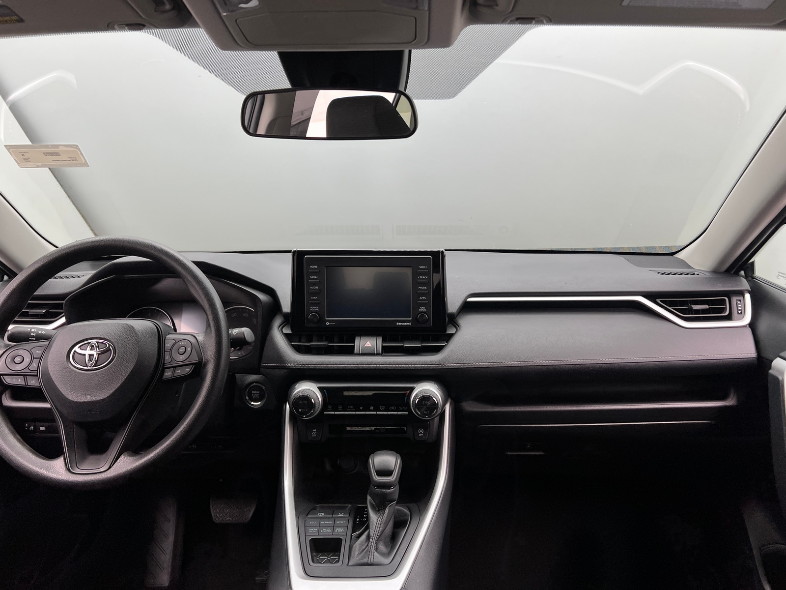 Thumbnail: 2022 Toyota RAV4 - 3