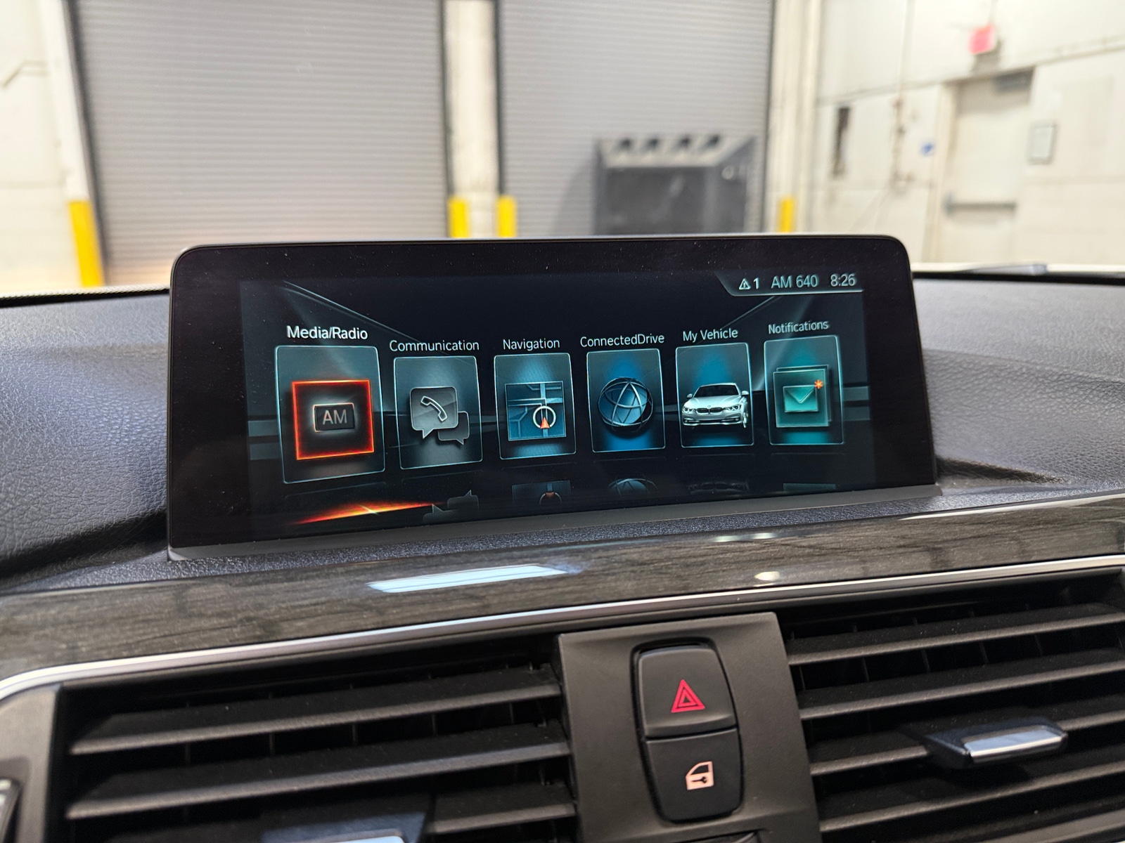 Thumbnail: 2017 BMW 3 Series - 3