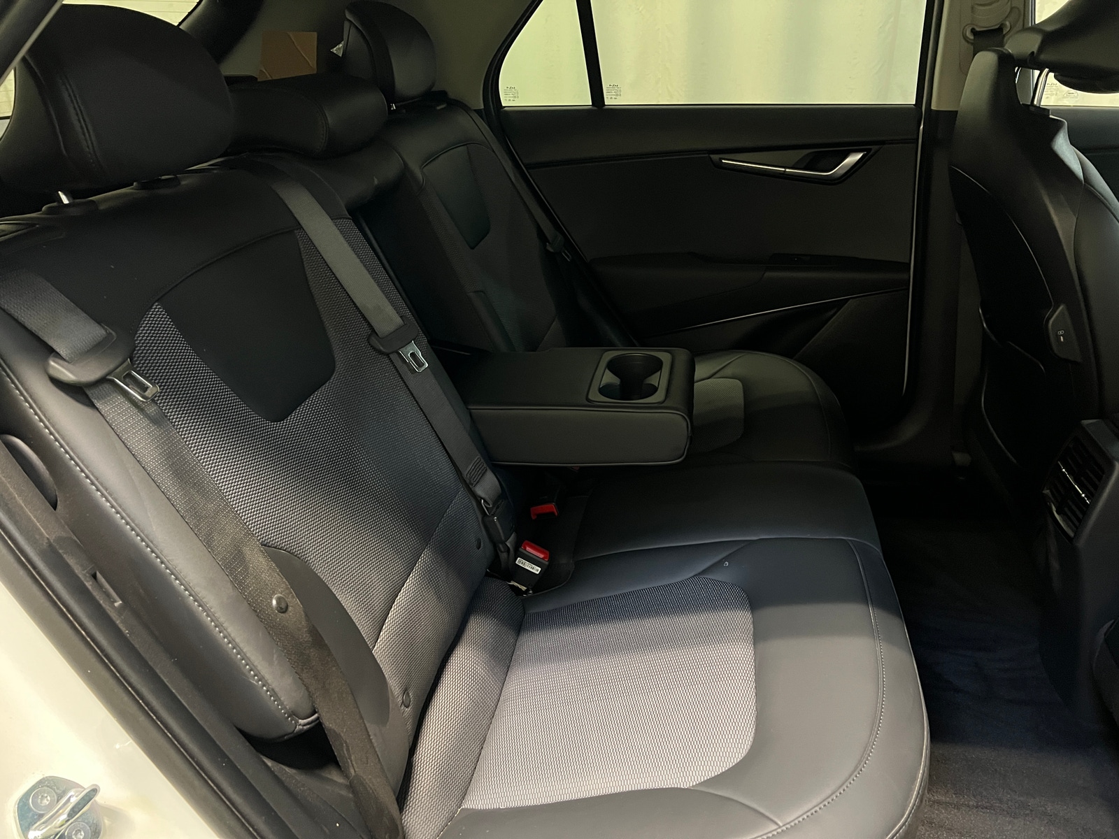 Thumbnail: 2025 Kia Niro - 6