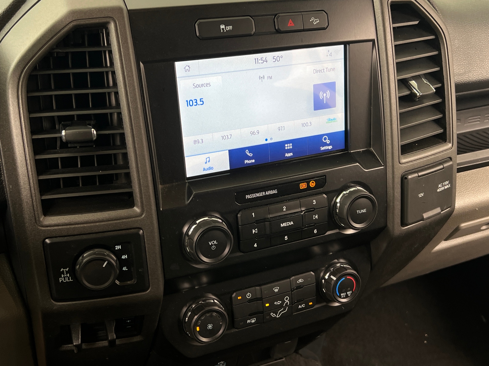 Thumbnail: 2022 Ford Econoline - 4