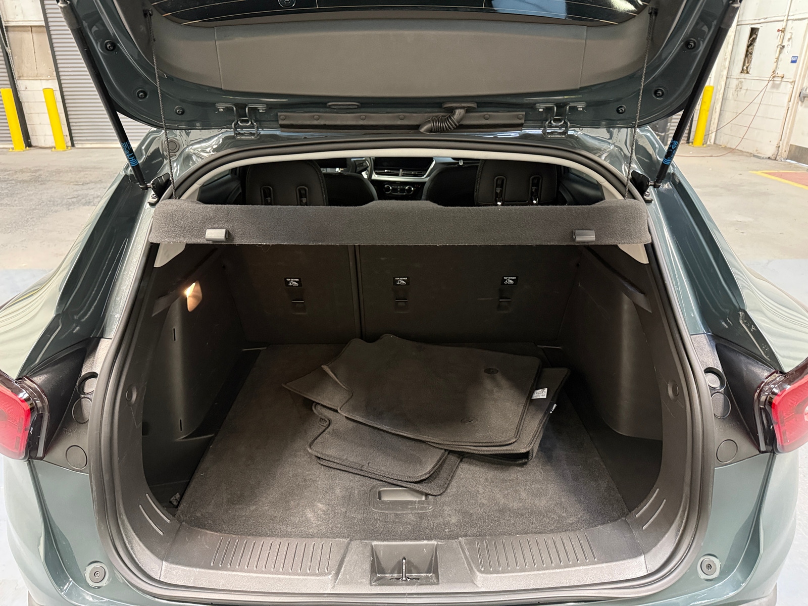 Thumbnail: 2025 Chevrolet Trax - 7