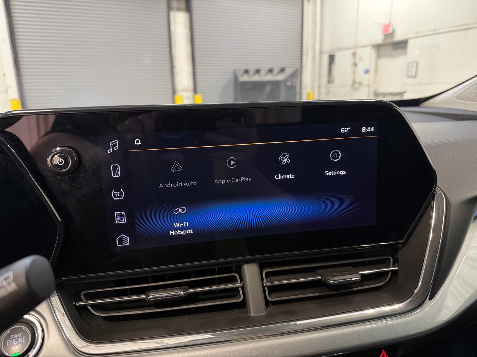 Thumbnail: 2025 Chevrolet Trax - 4