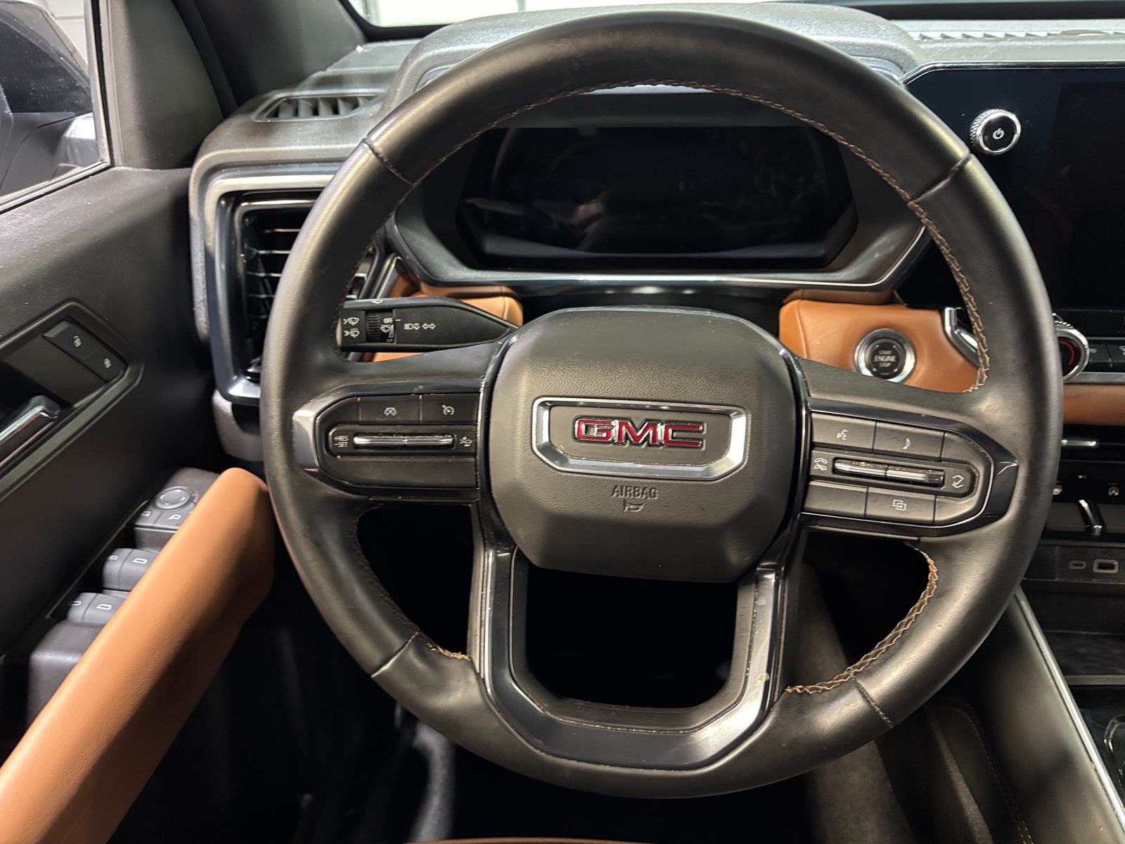 Thumbnail: 2024 GMC Canyon - 5