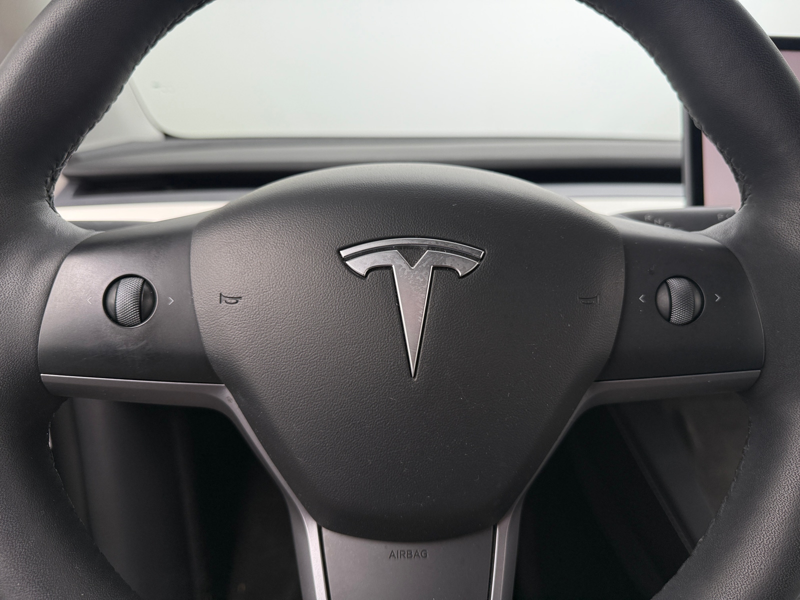 Thumbnail: 2022 Tesla Model Y - 4