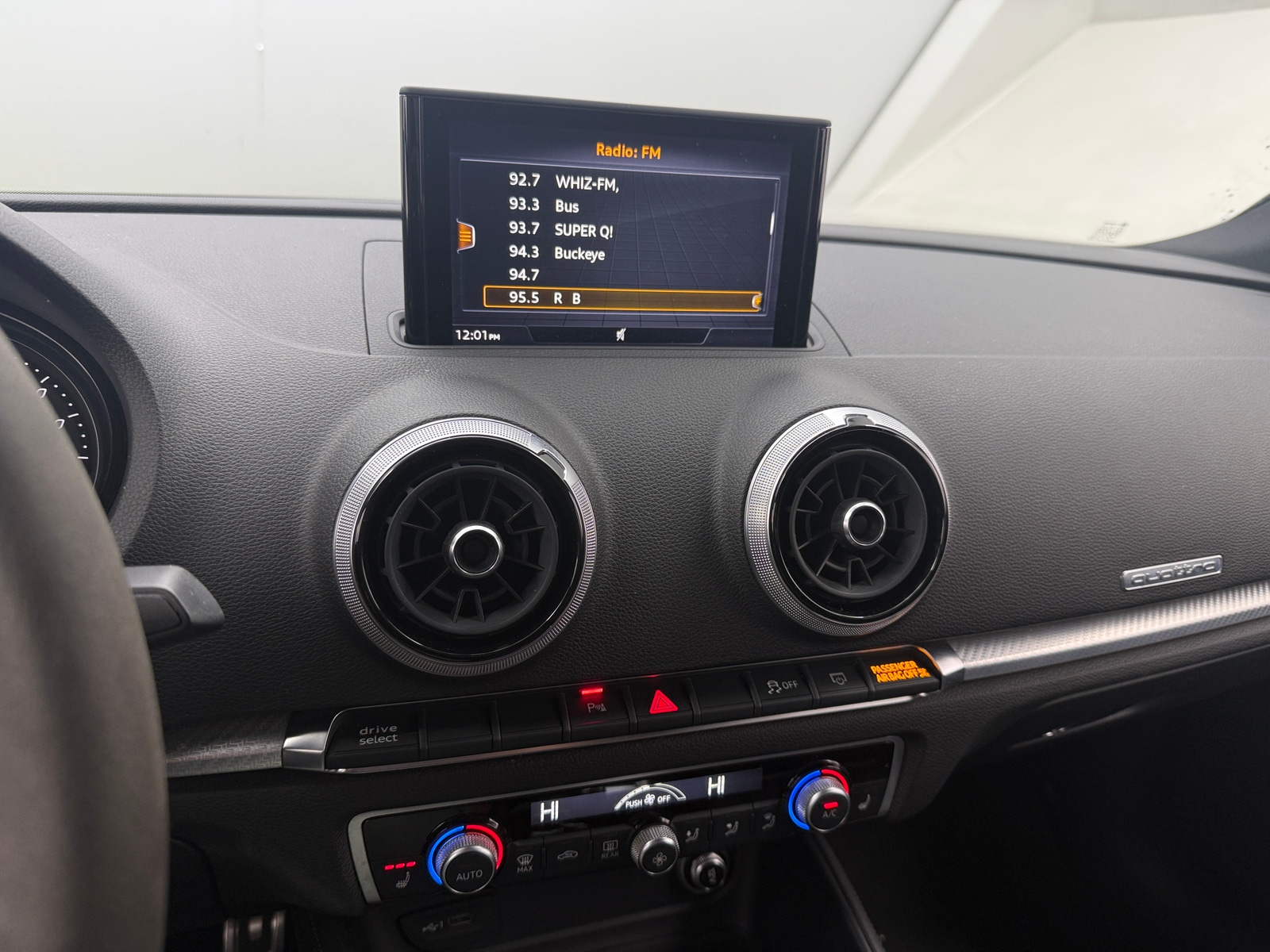 Thumbnail: 2019 Audi RS 3 - 3