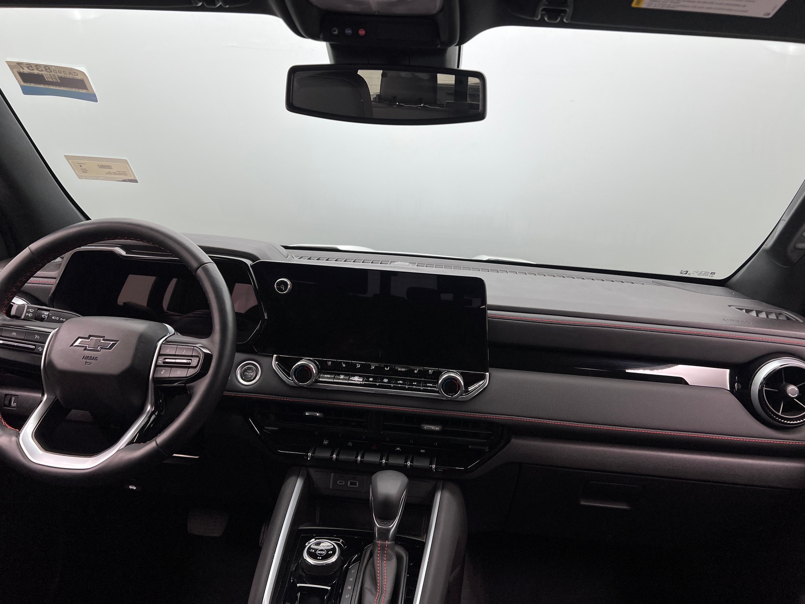 Thumbnail: 2024 Chevrolet Colorado - 3