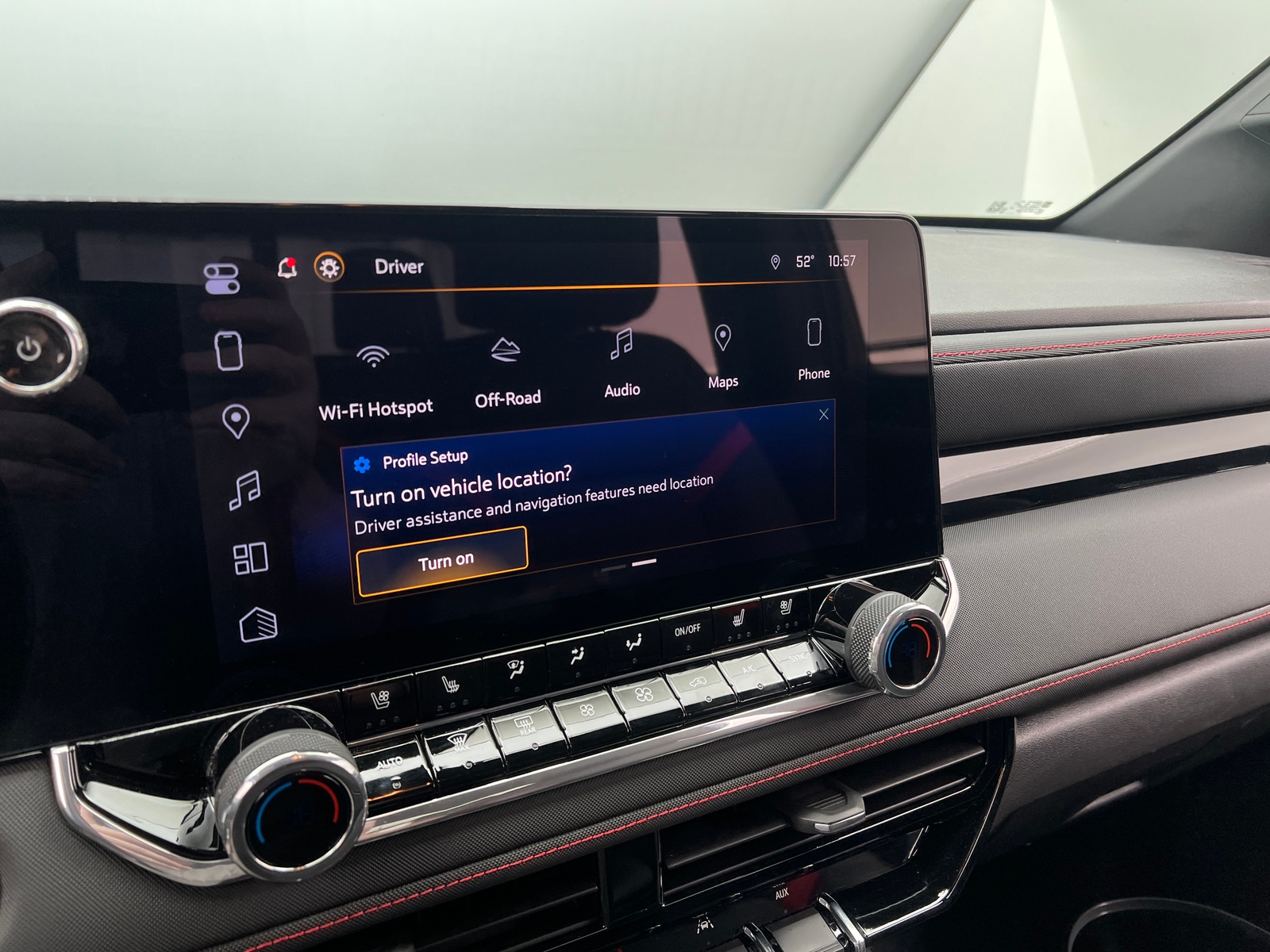 Thumbnail: 2024 Chevrolet Colorado - 4