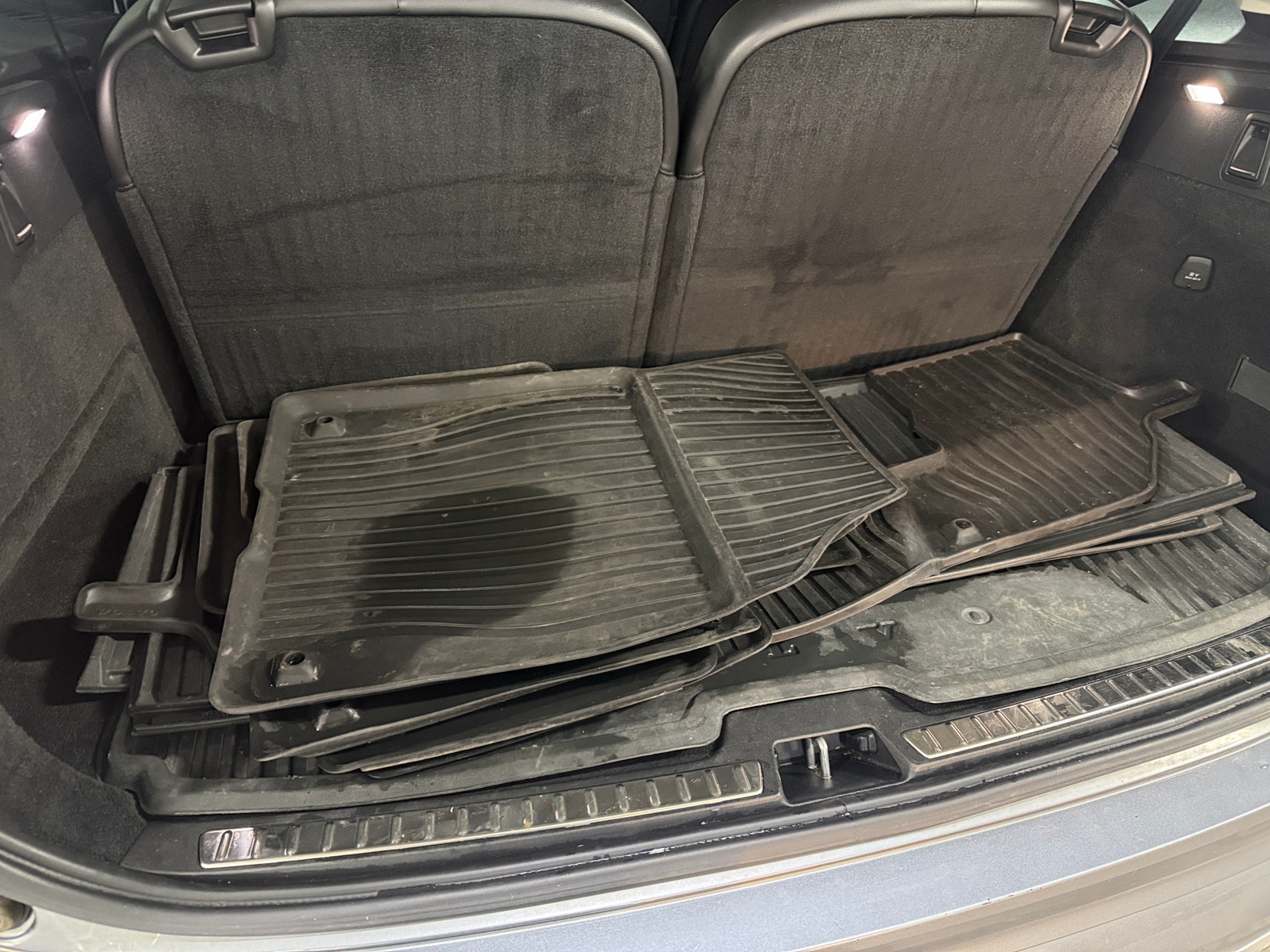 Thumbnail: 2020 Volvo XC90 - 6