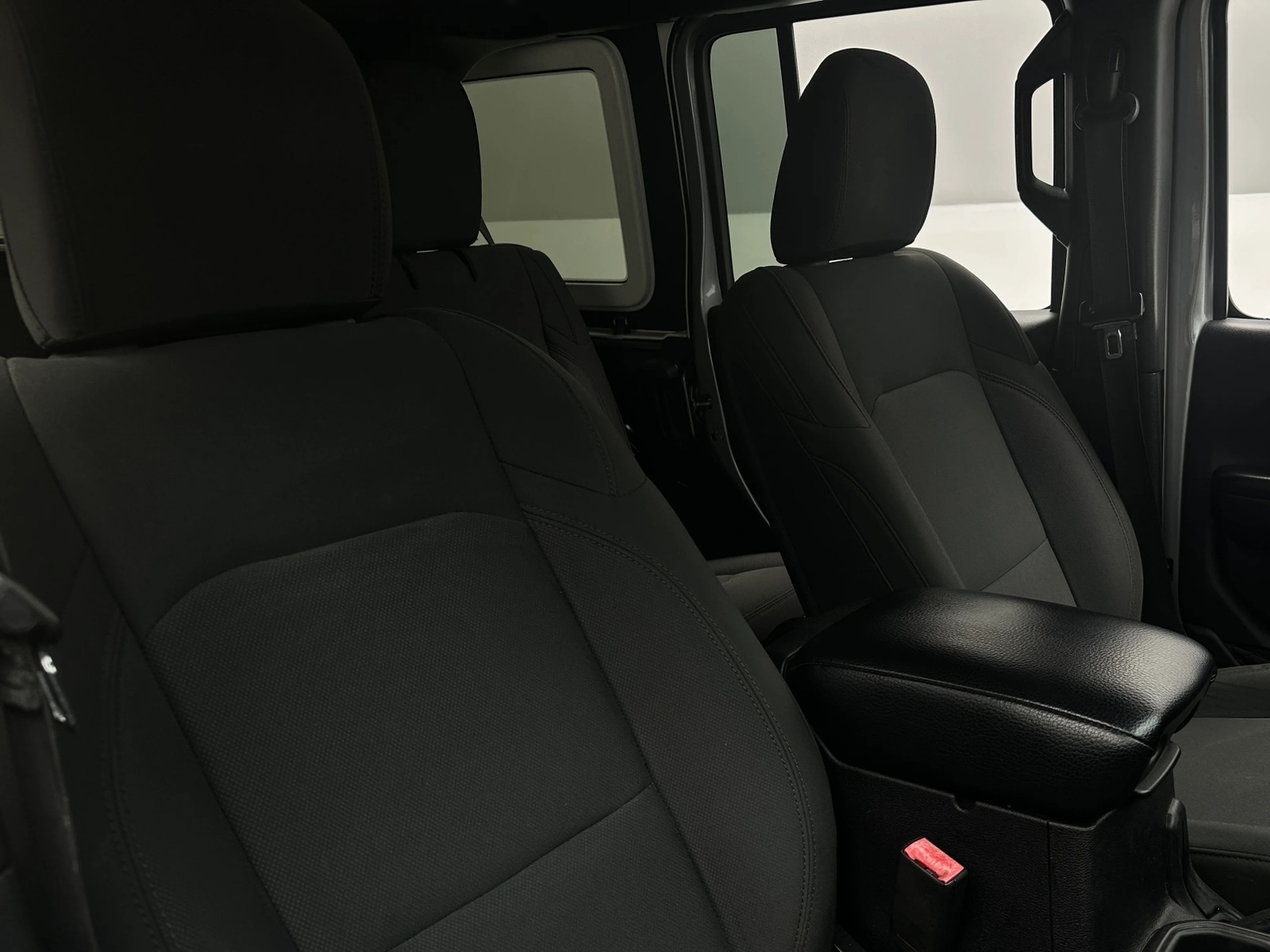 Thumbnail: 2018 Jeep Wrangler - 2