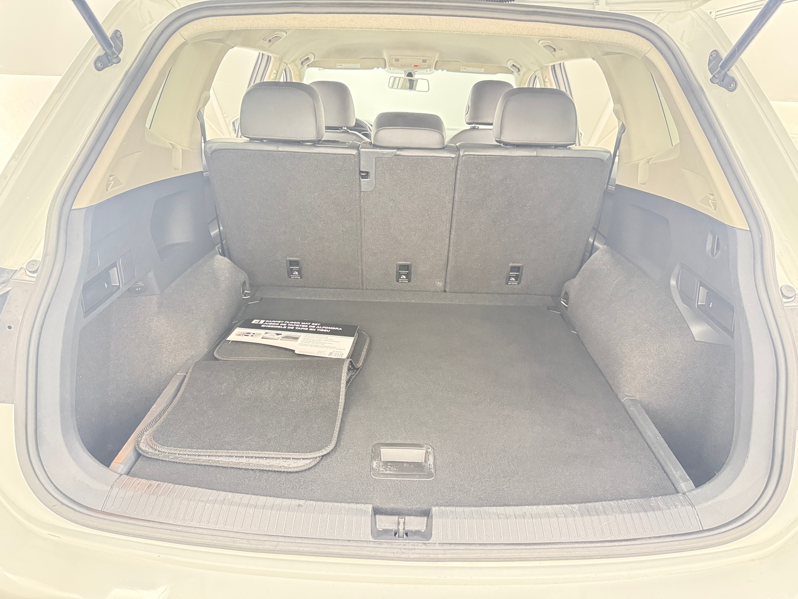 Thumbnail: 2020 Volkswagen Tiguan - 6