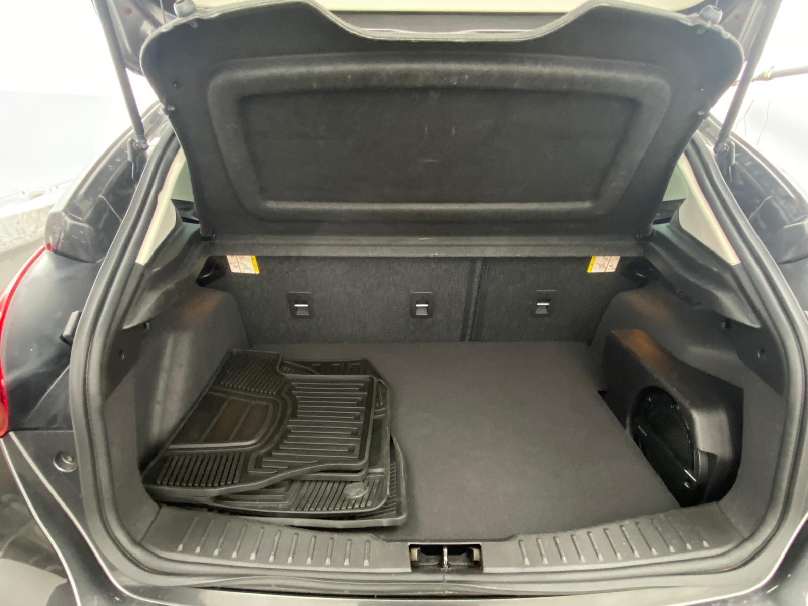 Thumbnail: 2016 Ford Focus - 6