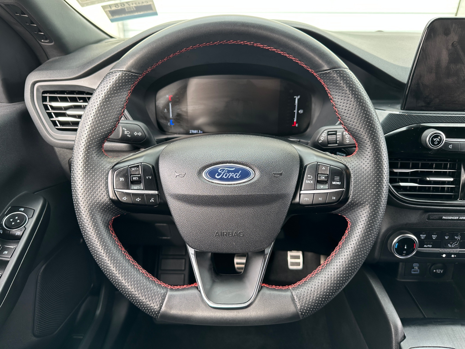 Thumbnail: 2023 Ford Escape - 4