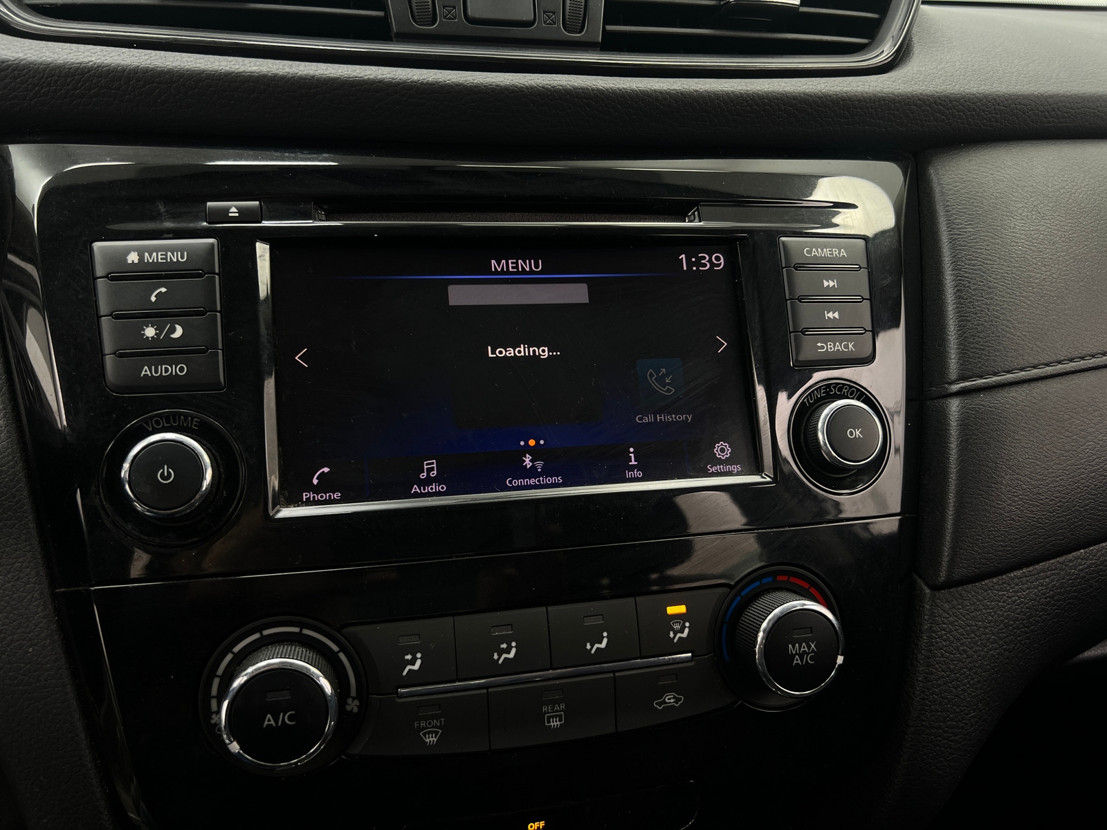 Thumbnail: 2018 Nissan Rogue - 4