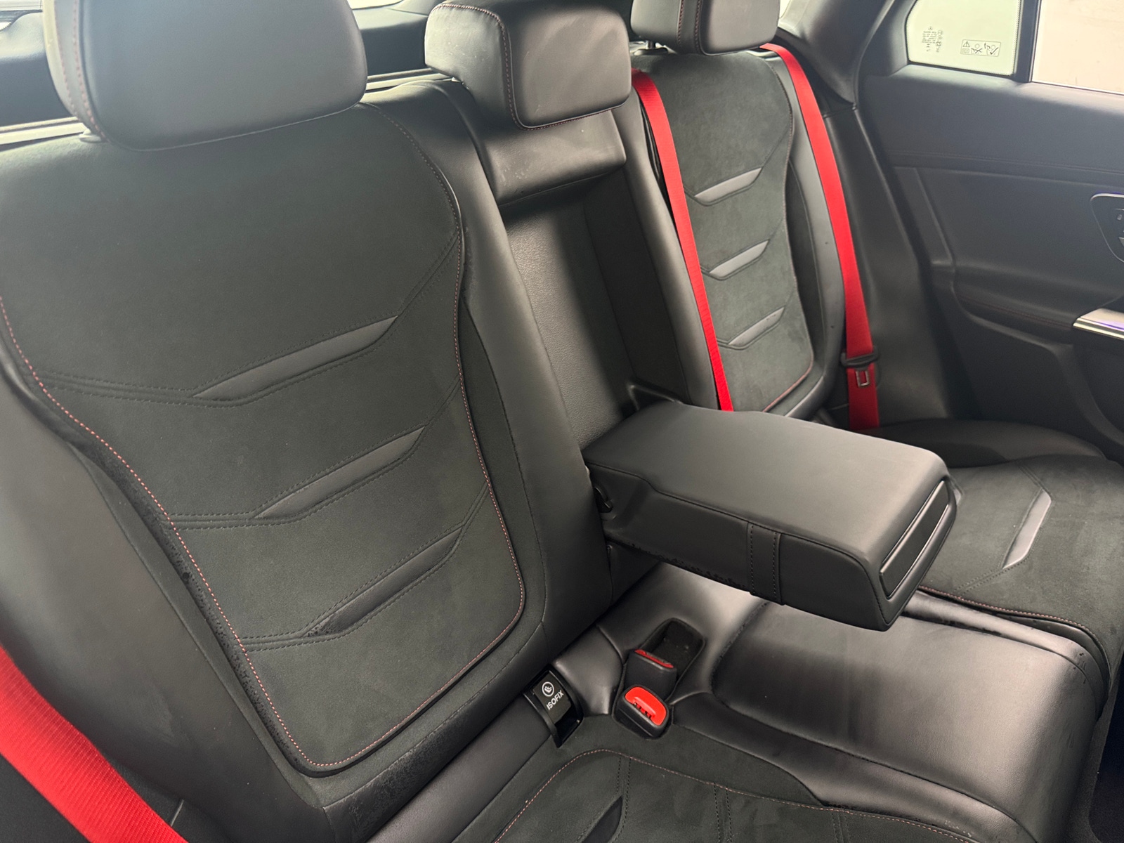 Thumbnail: 2025 Mercedes-Benz GLC - 5