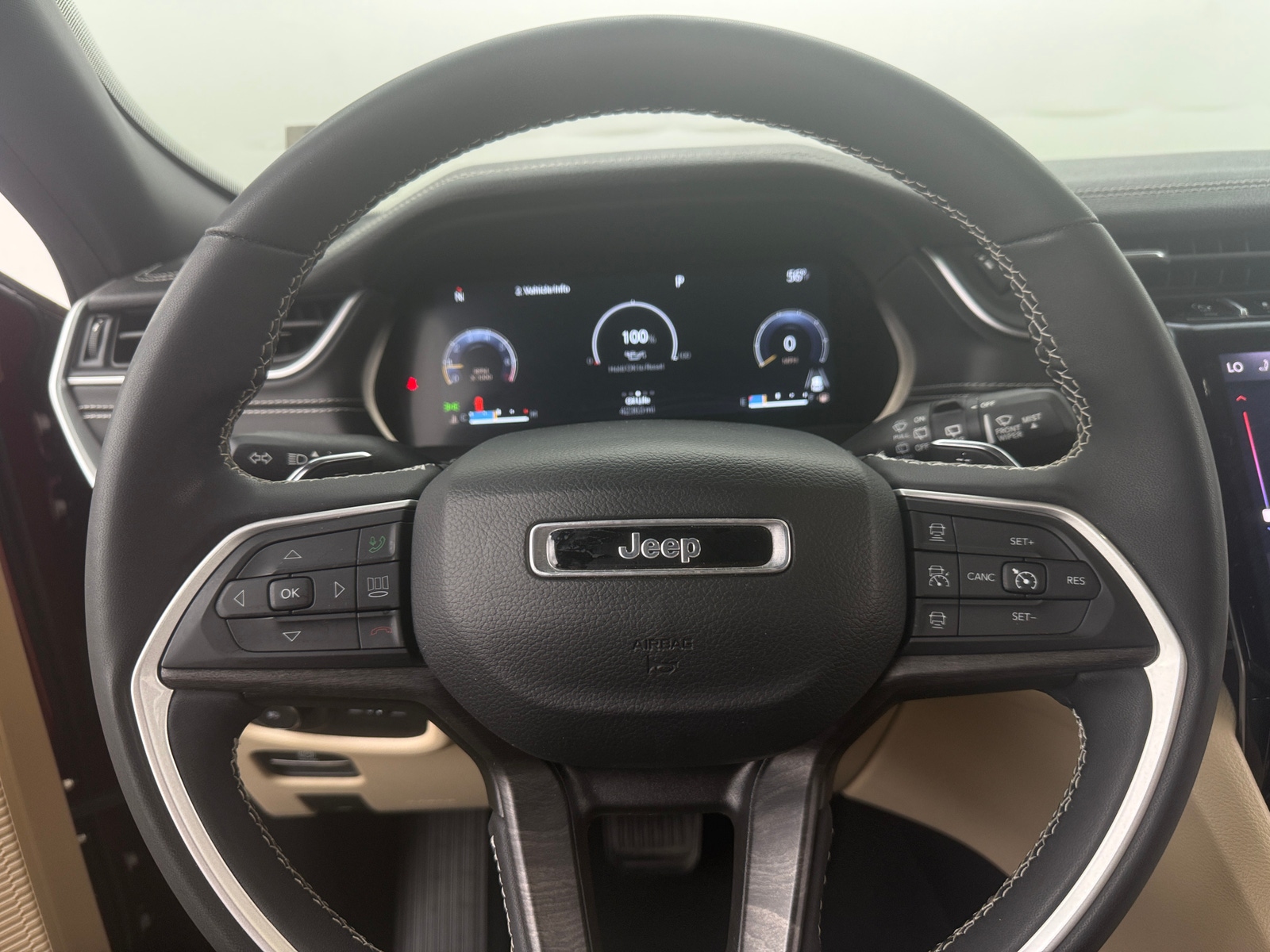 Thumbnail: 2023 Jeep Grand Cherokee L - 4