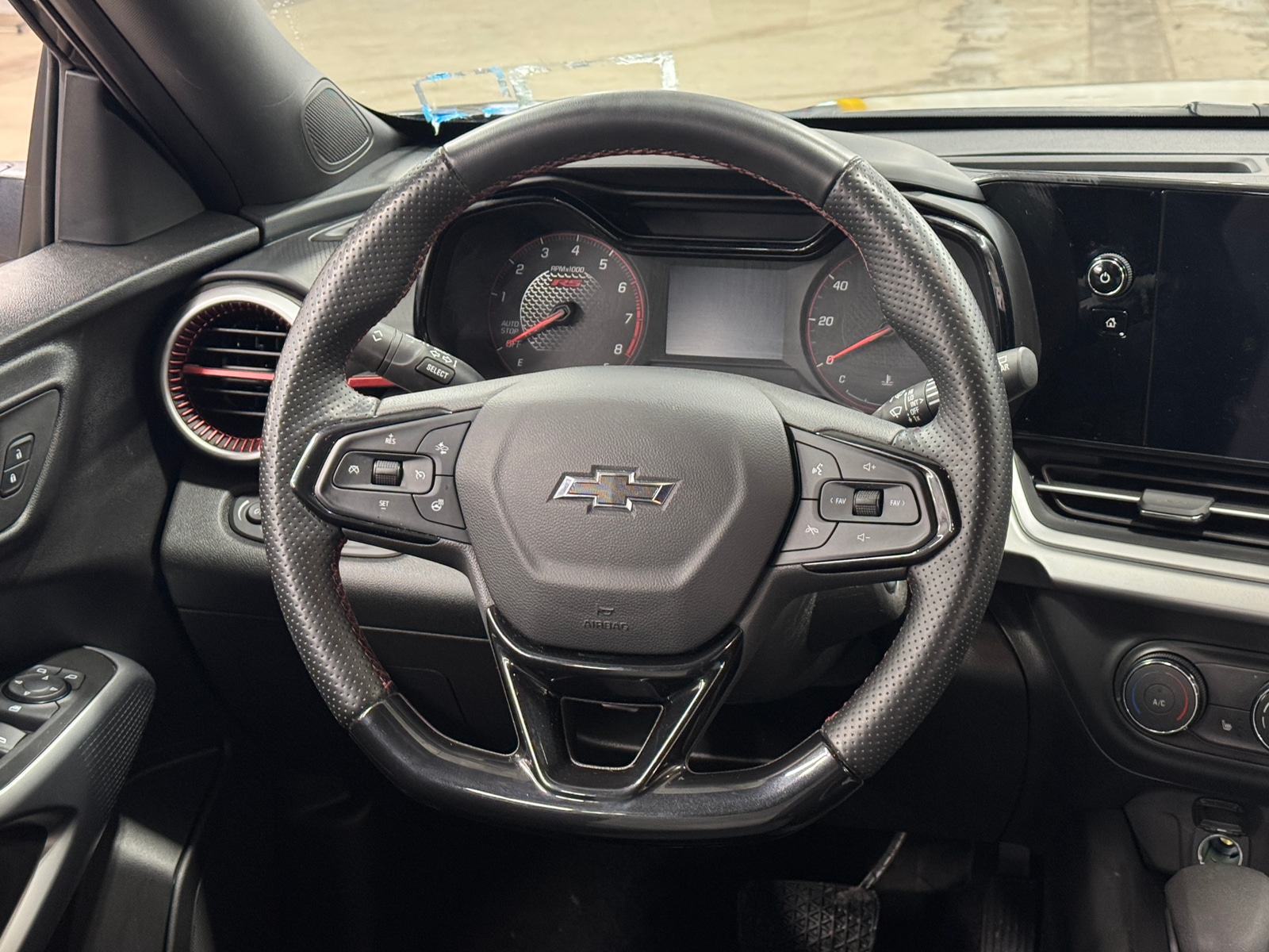 Thumbnail: 2024 Chevrolet Trax - 5