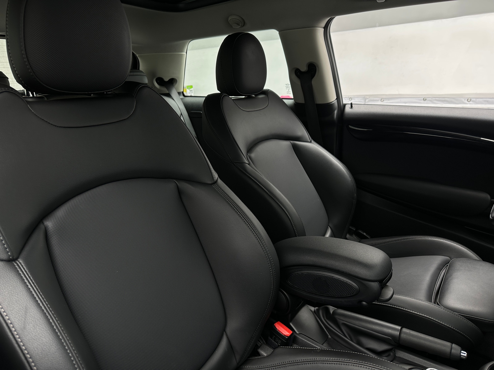 Thumbnail: 2020 MINI Cooper Hardtop - 2