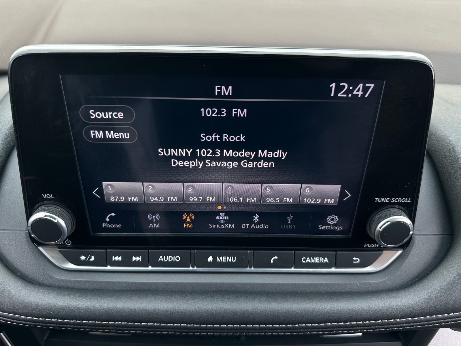 Thumbnail: 2023 Nissan Rogue - 4