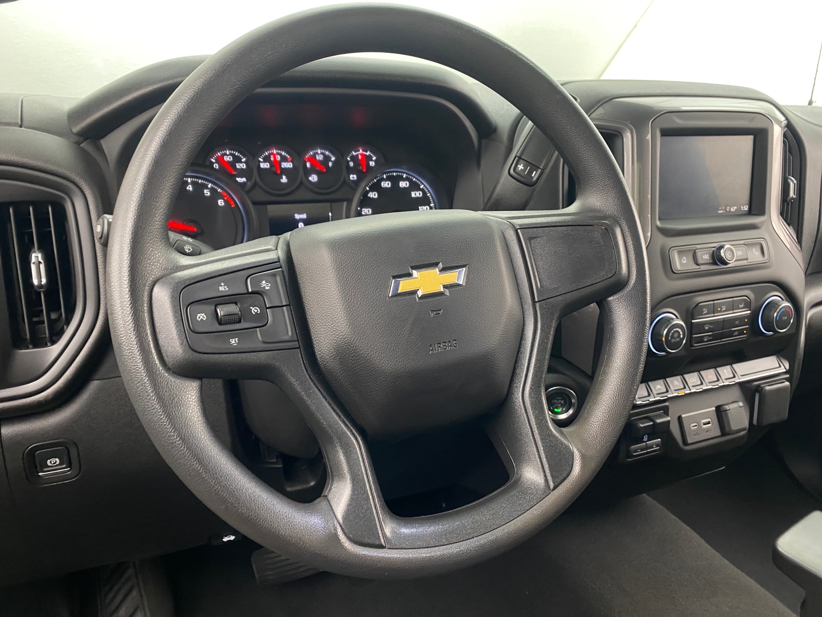 Thumbnail: 2025 Chevrolet Silverado 1500 - 5