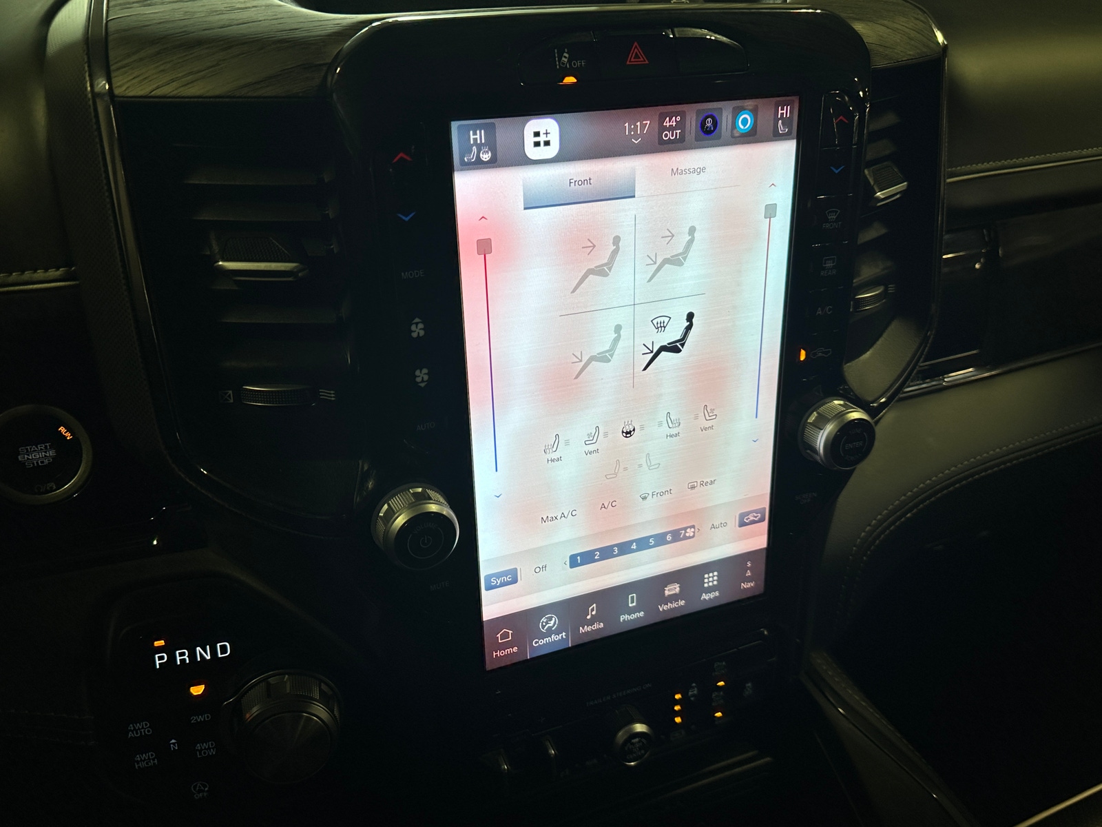 Thumbnail: 2025 RAM 1500 - 3