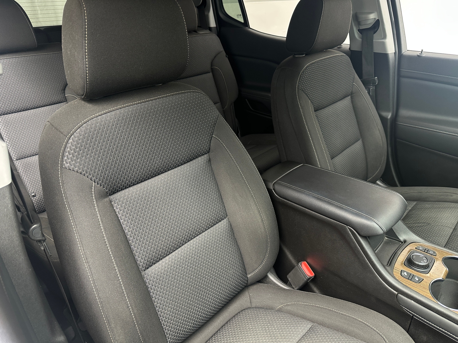 Thumbnail: 2023 GMC Acadia - 2