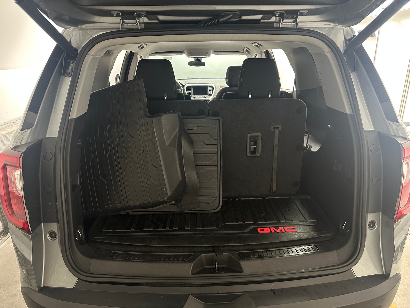 Thumbnail: 2023 GMC Acadia - 7