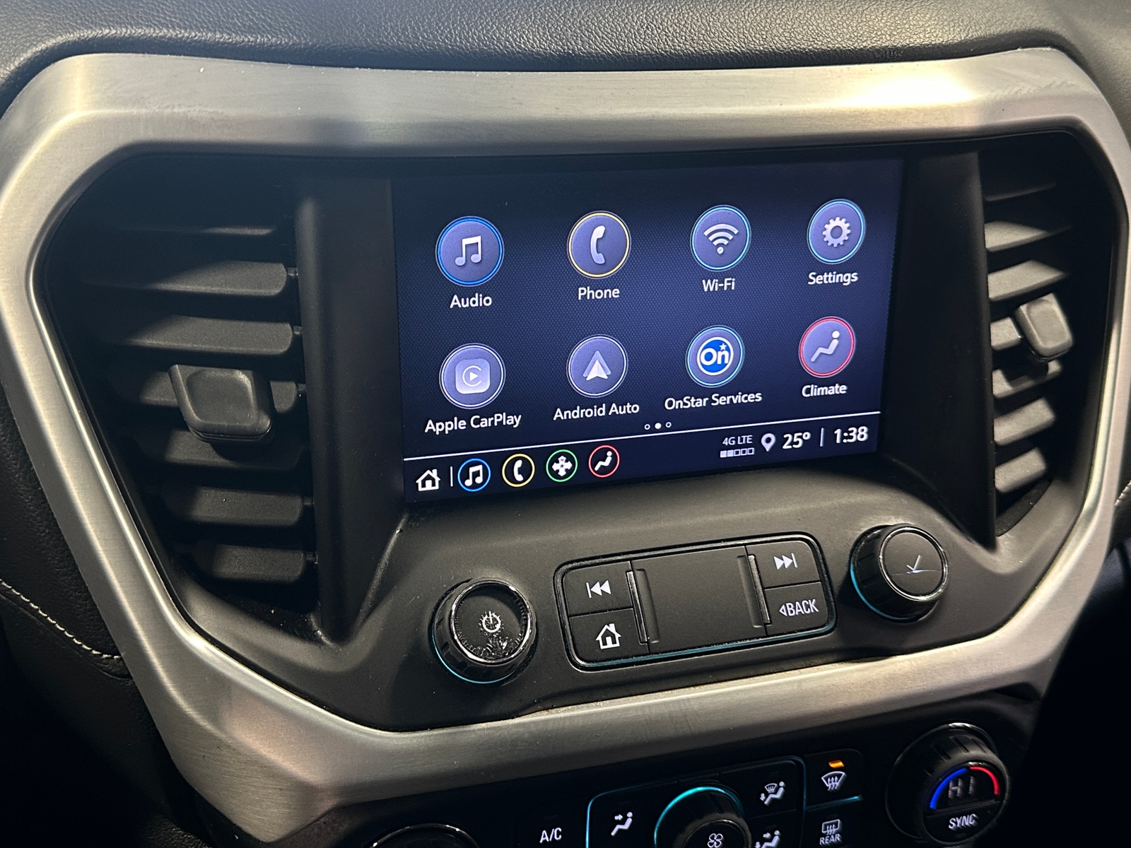 Thumbnail: 2023 GMC Acadia - 4