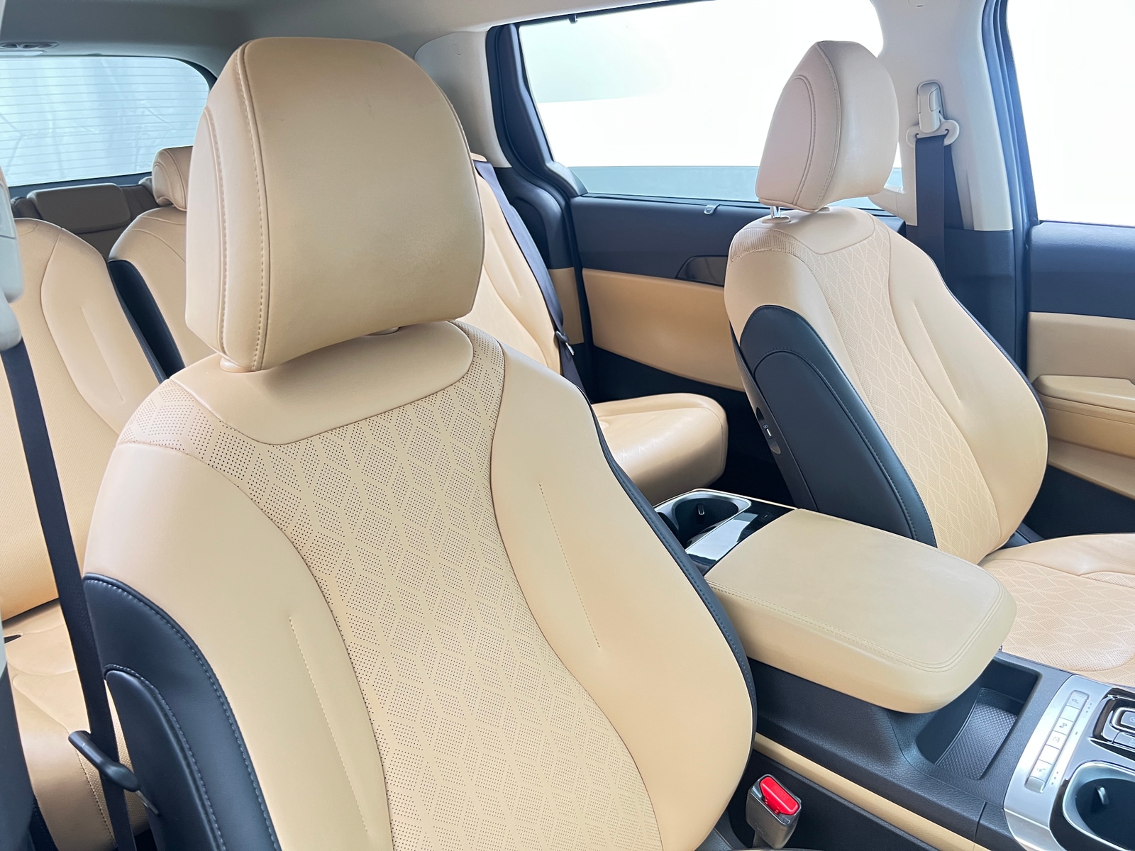 Thumbnail: 2024 Kia Carnival - 2