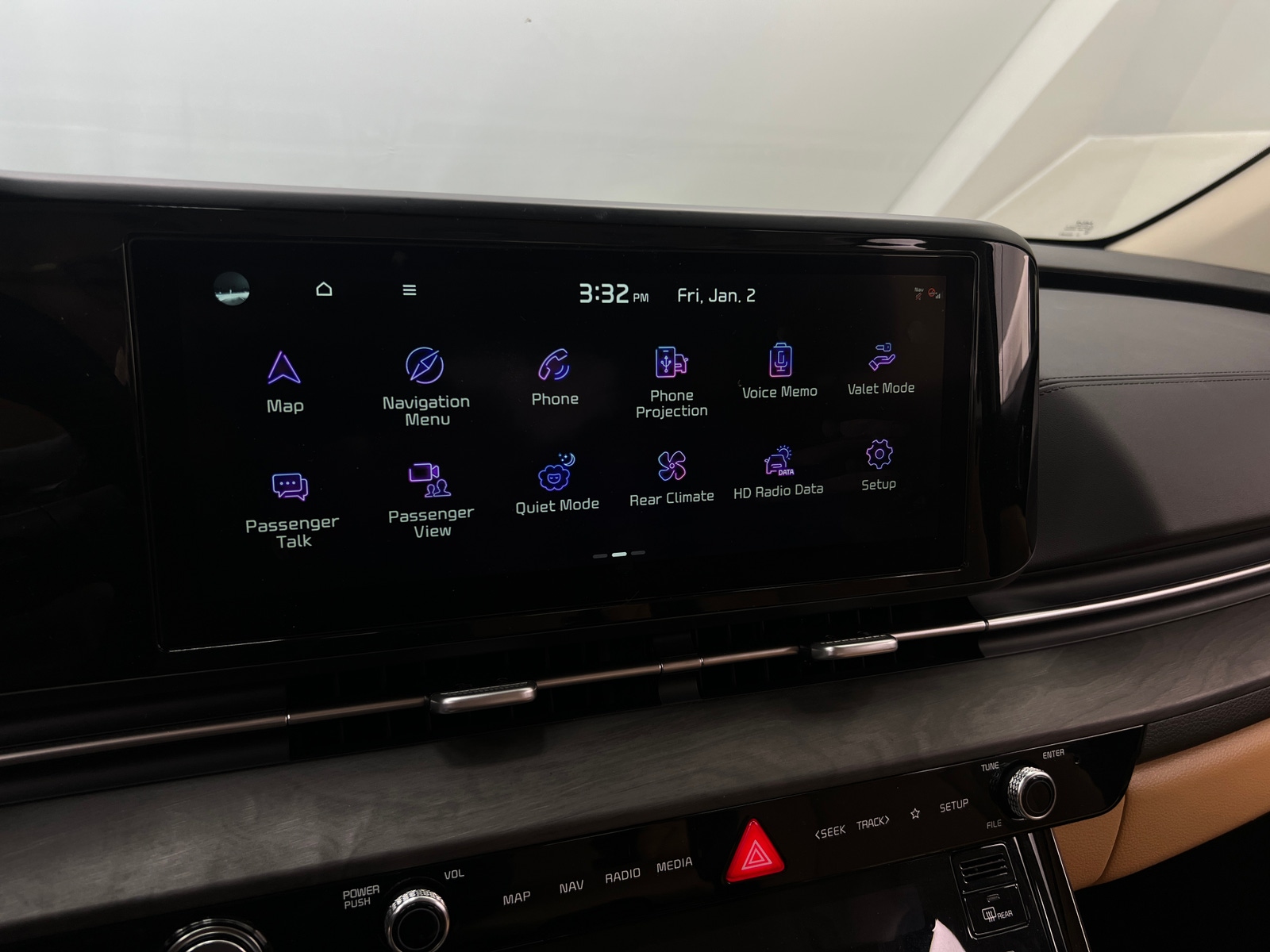 Thumbnail: 2024 Kia Carnival - 4