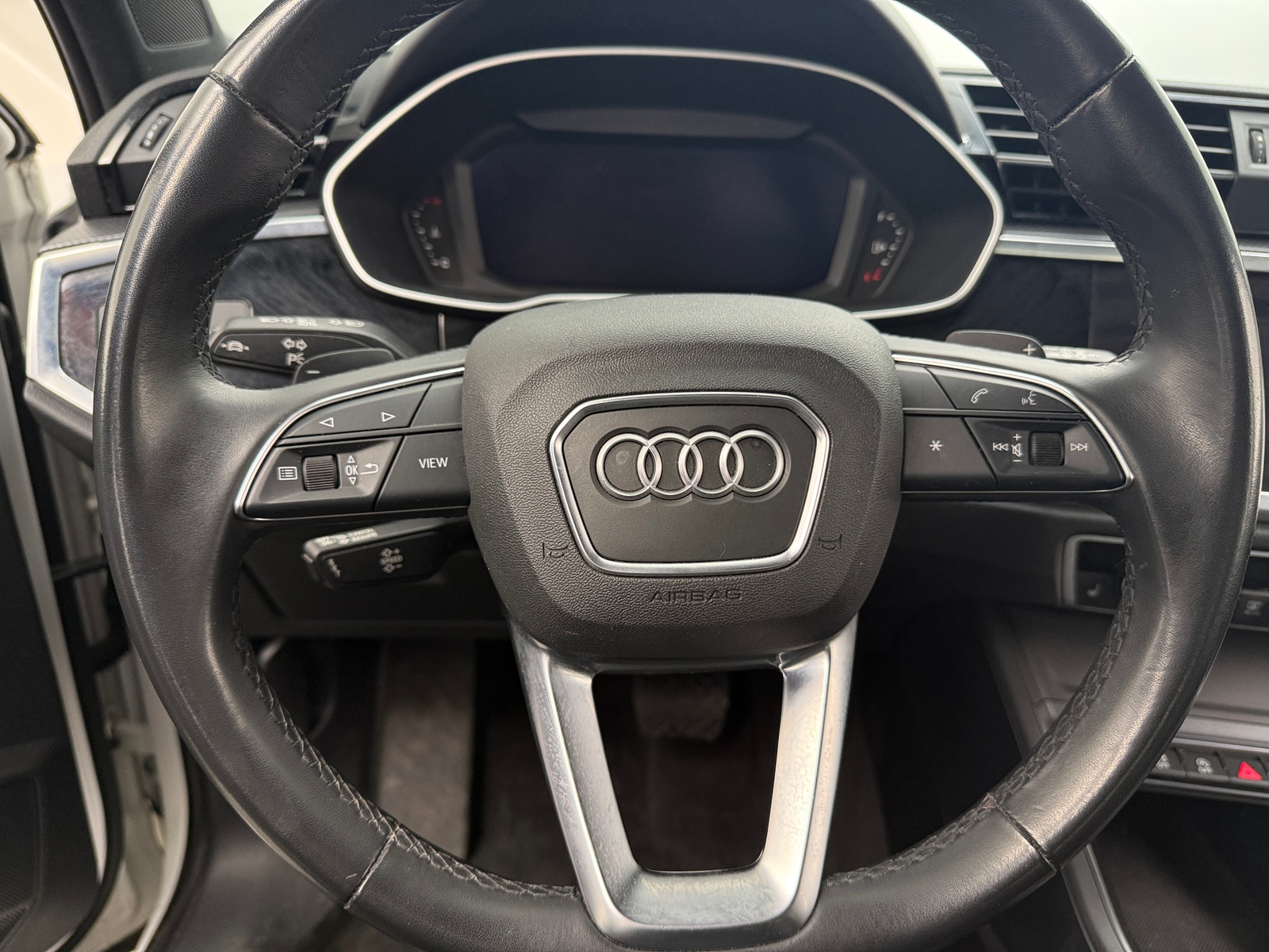 Thumbnail: 2022 Audi Q3 - 4