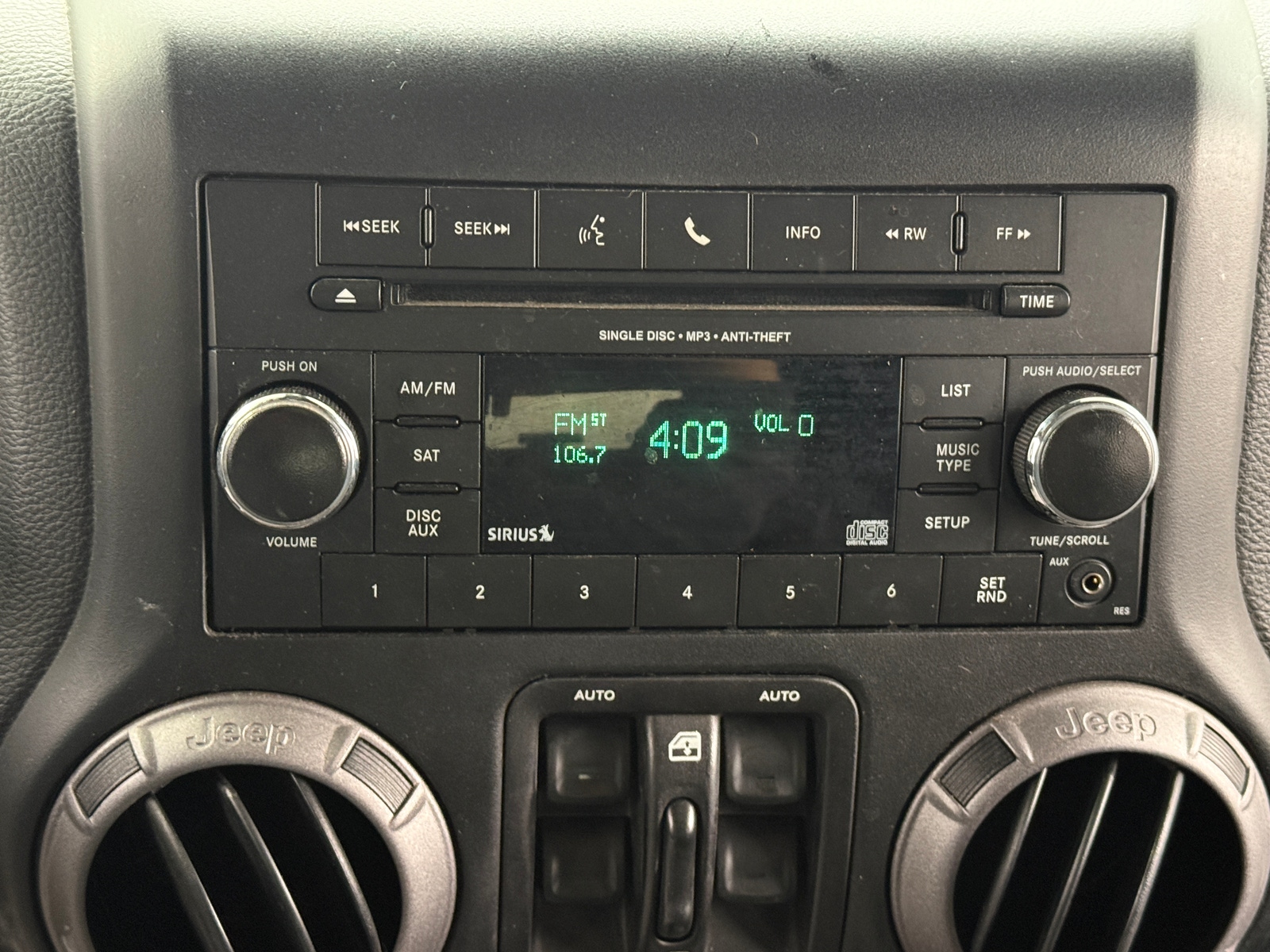 Thumbnail: 2017 Jeep Wrangler - 4